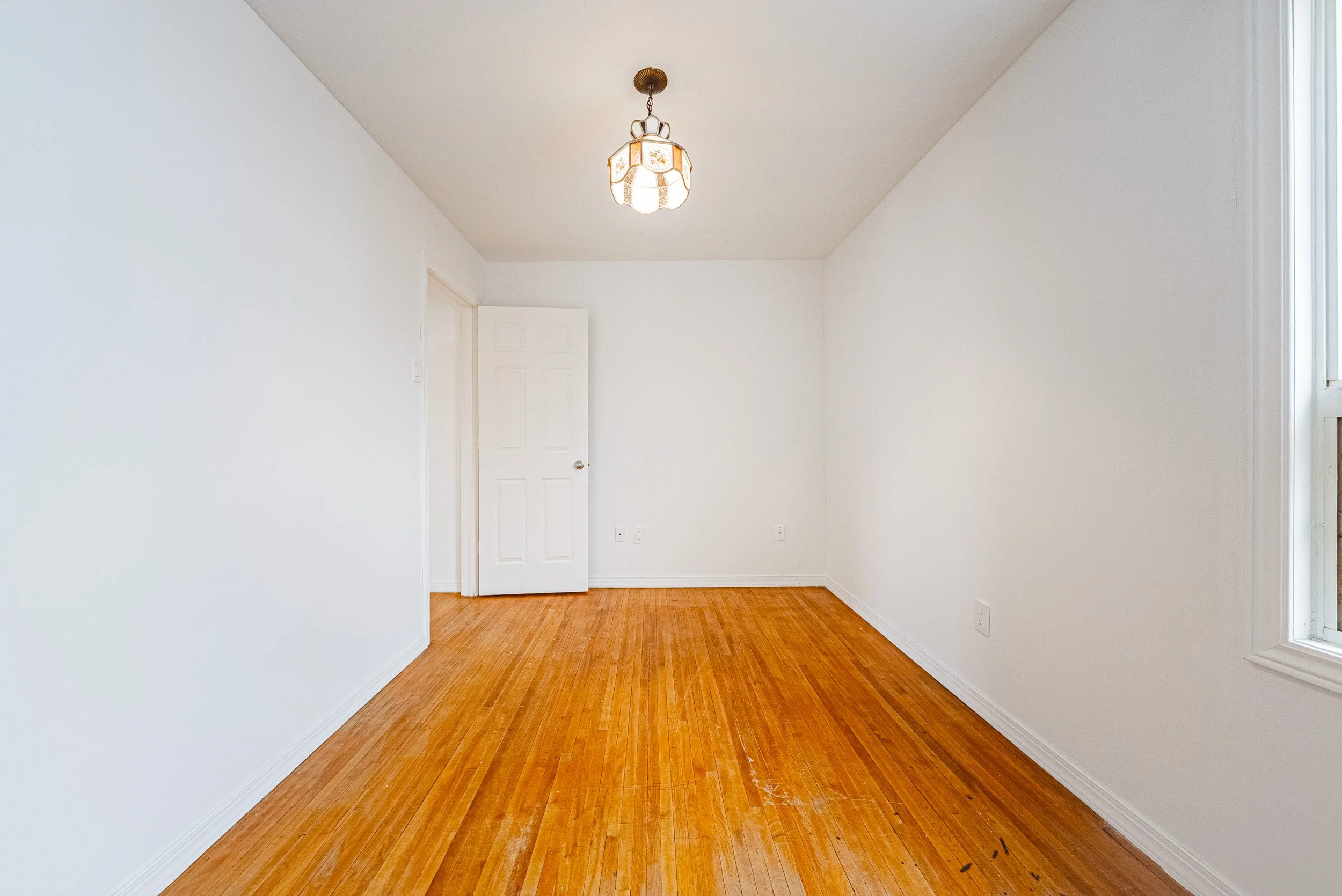 15 - 1124 Dunsmure, Hamilton.jpg