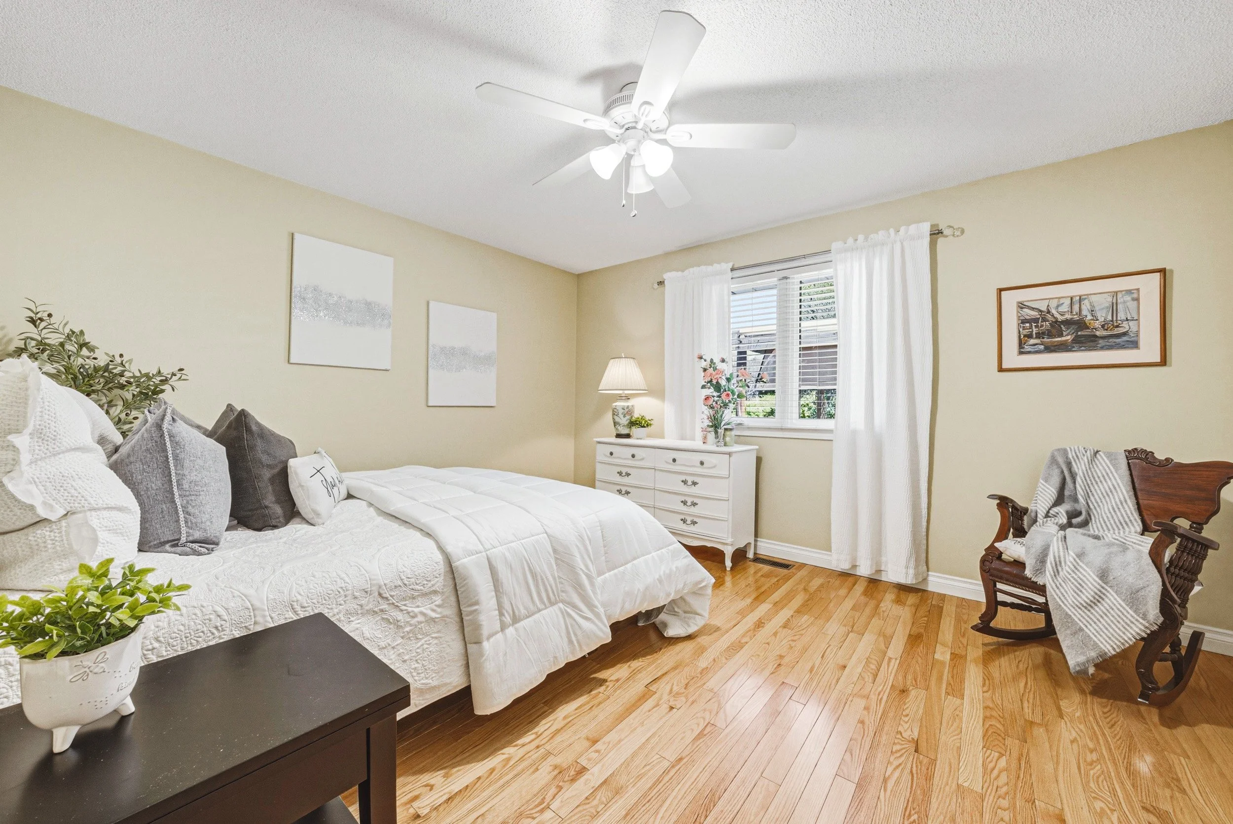 25 - 48 Tanager Dr, Guelph.jpg