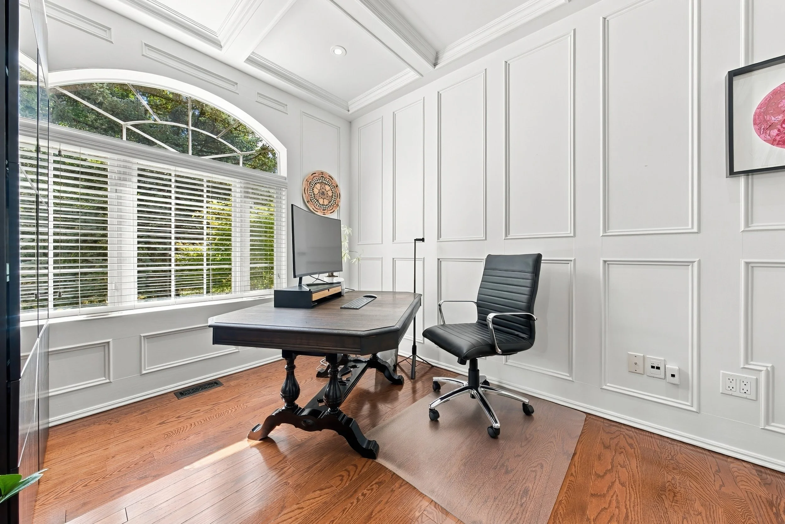 21 - 3021 Woodland Park Dr, Burlington.jpg
