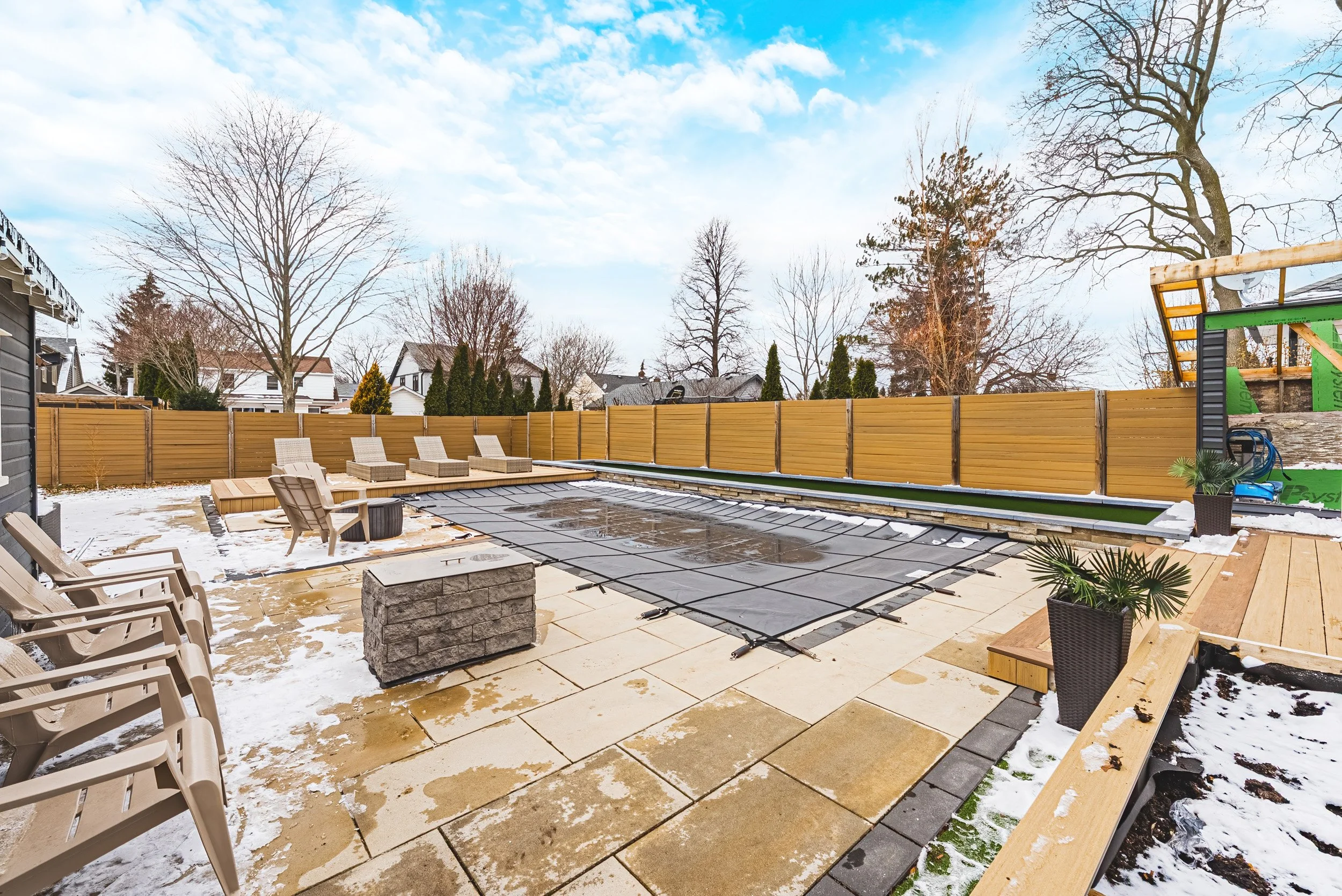 30 - 6 Nelles Blvd, Grimsby.jpg