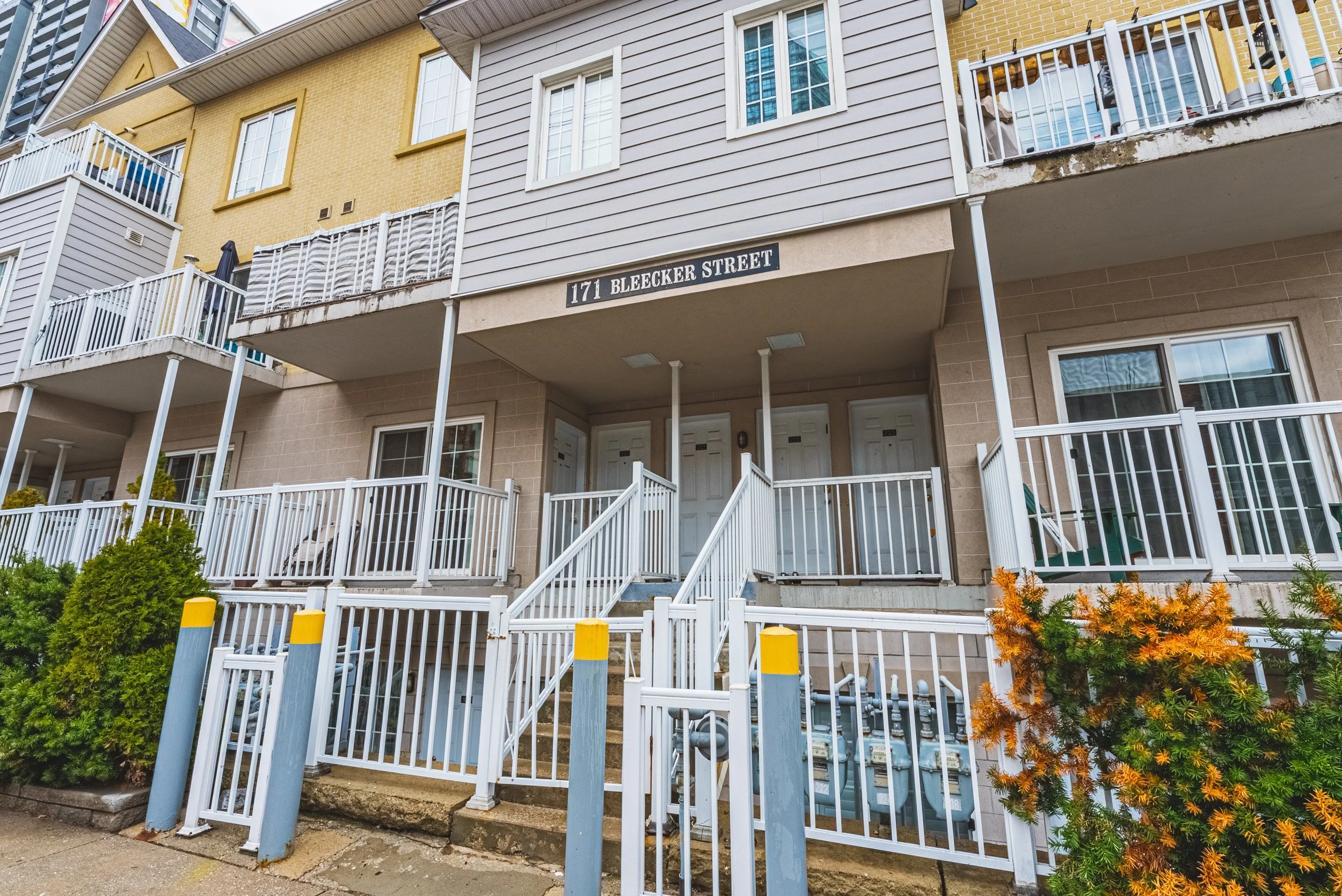 3 - 171 Bleecker St #222, Toronto.jpg