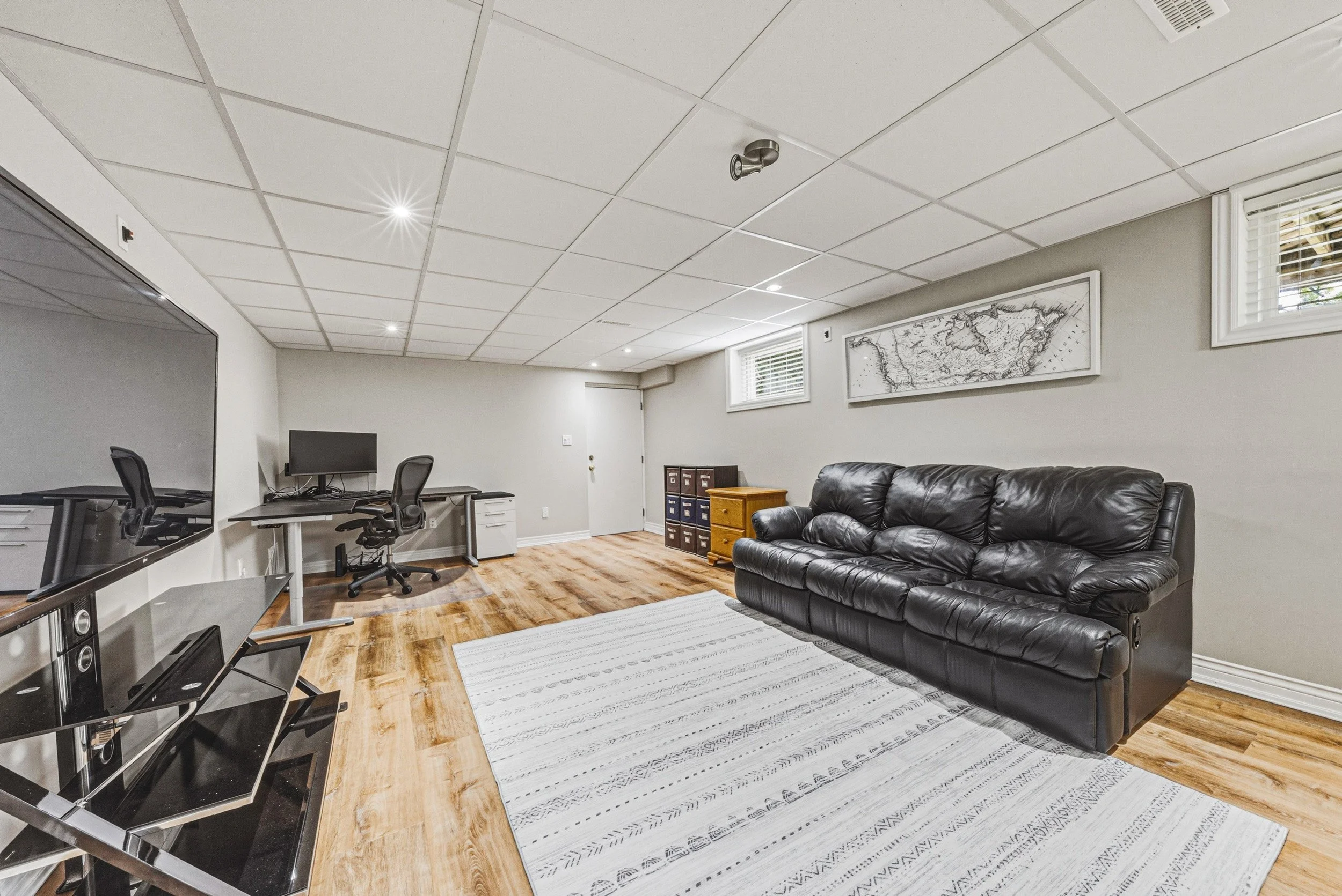 25 - 1208 Homewood Dr, Burlington.jpg