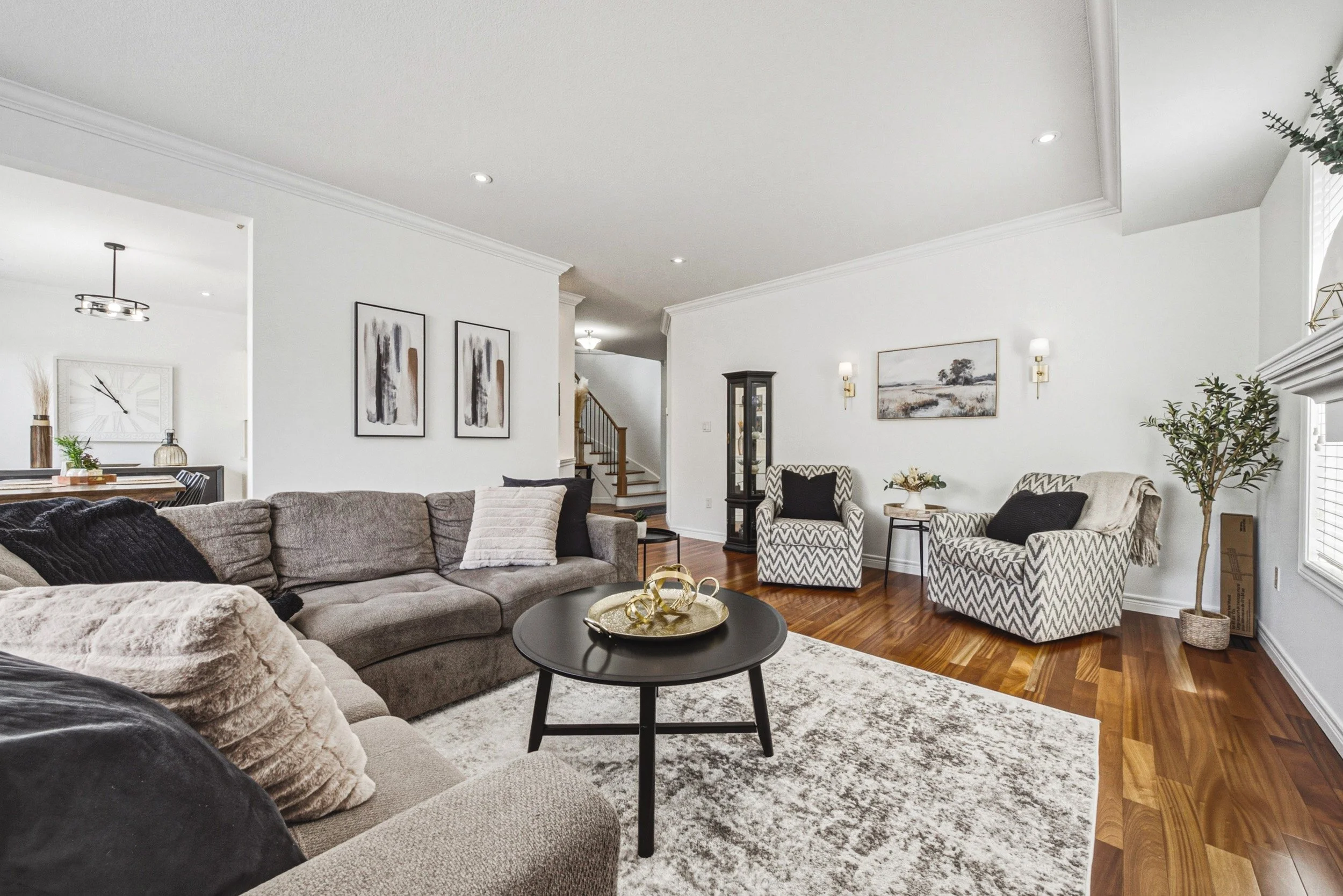 19 - 20 Degrow Cres, Binbrook.jpg