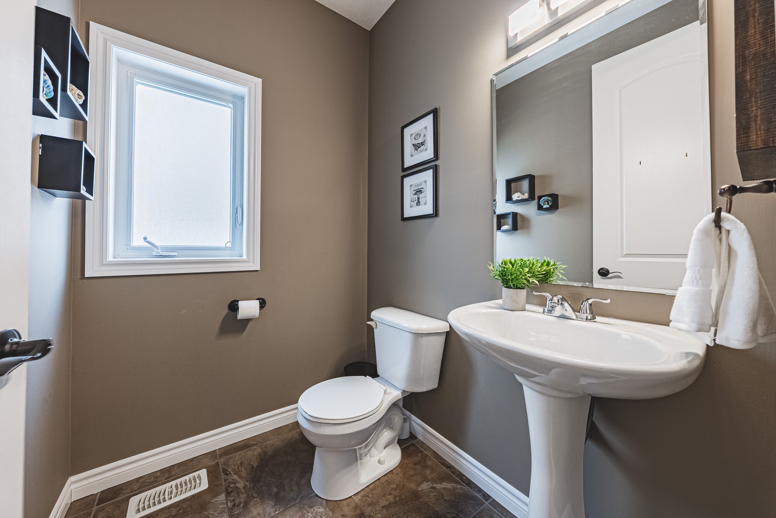 4 - 60 Cox St, Cambridge.jpg