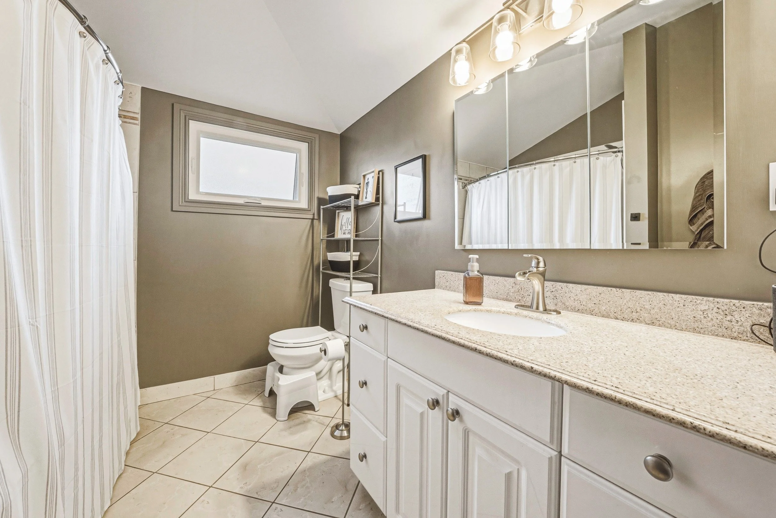 18 - 729 Coulson Ave, Milton.jpg
