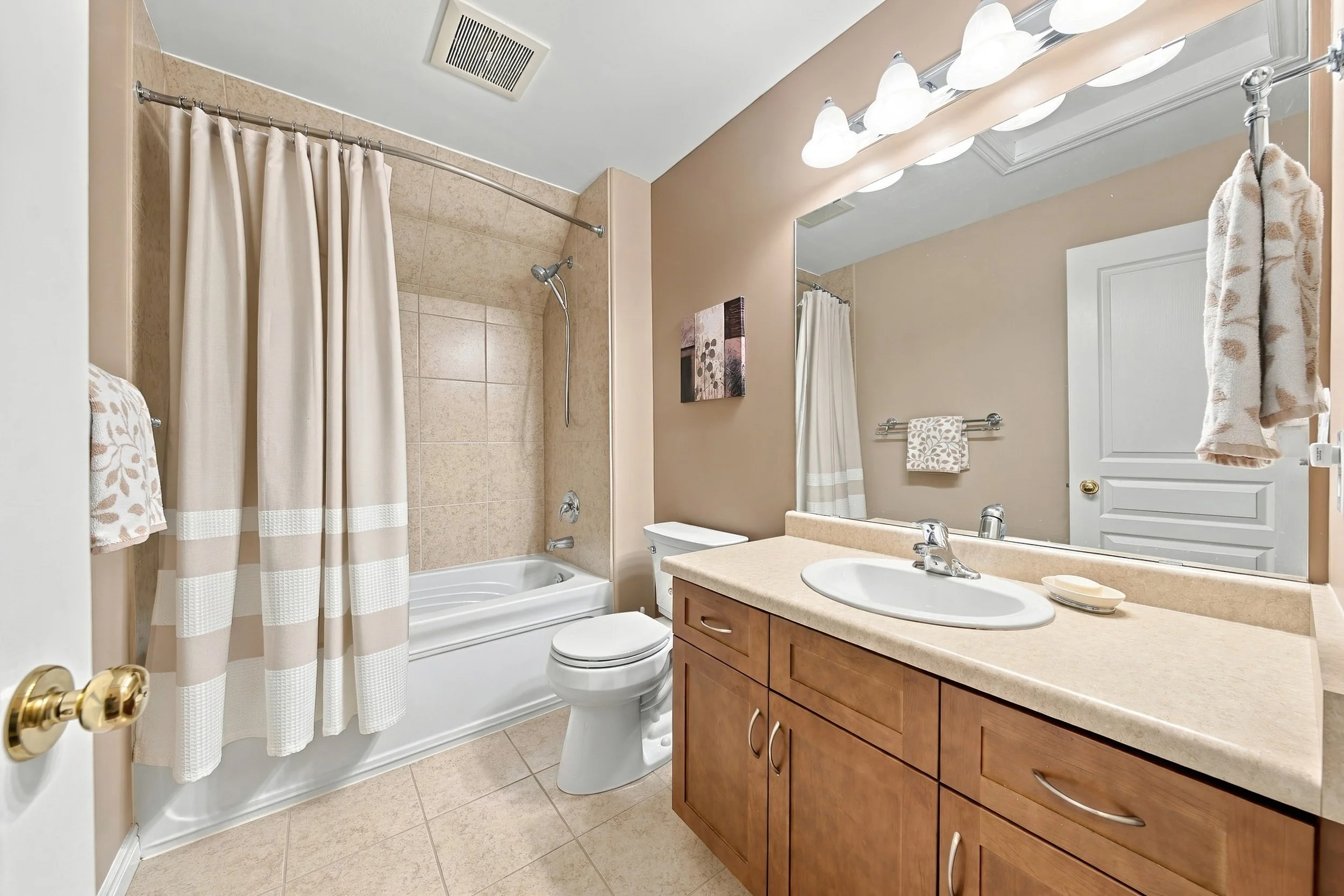25 - 31 Book Rd #44, Grimsby.jpg