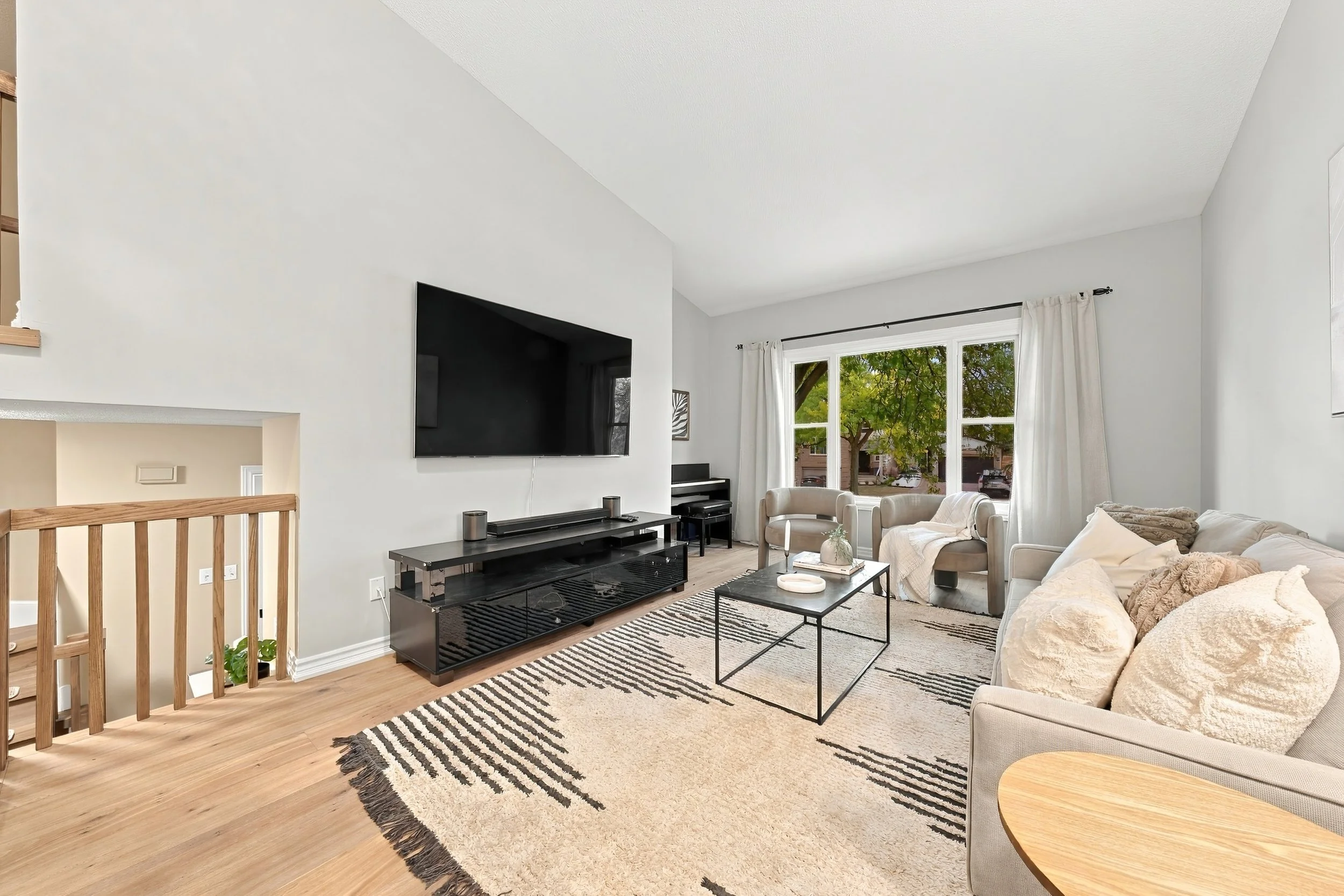 9 - 3453 Hannibal Rd, Burlington.jpg