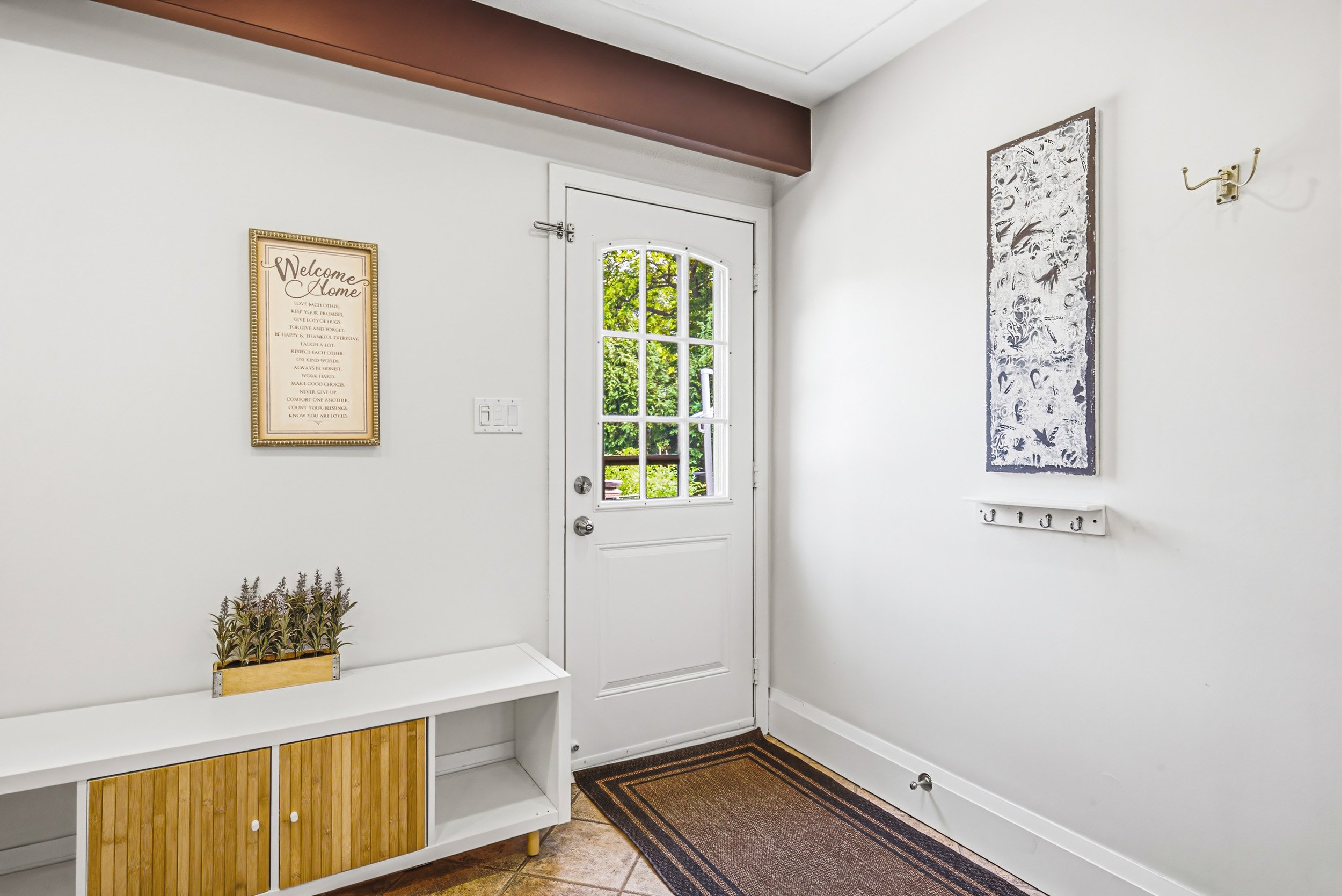 40 - 364 Fennell Ave W, Hamilton.jpg