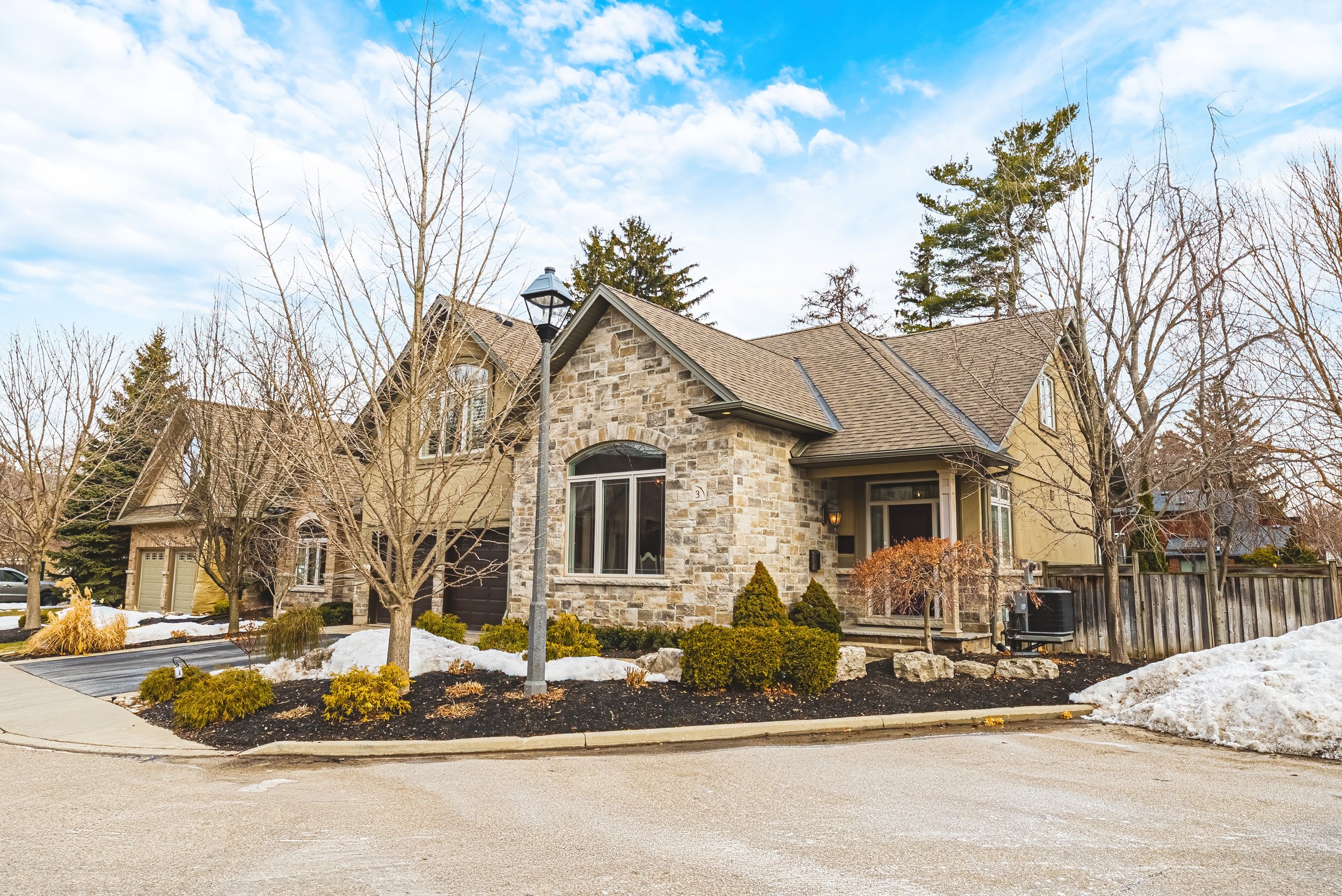 3 - 976 Shadeland Ave #3, Burlington.jpg