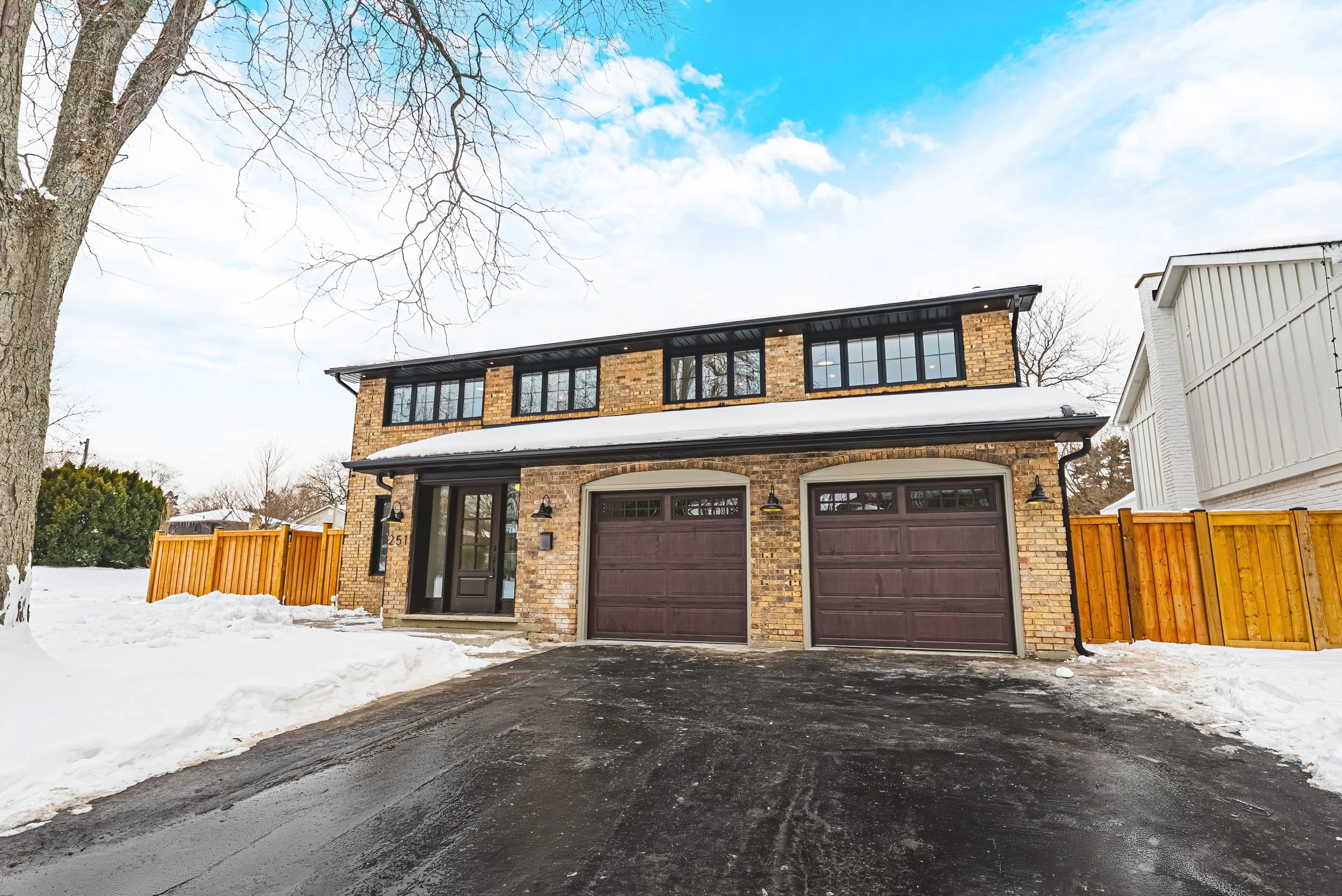 2 - 251 Glen Afton Dr, Burlington.jpg