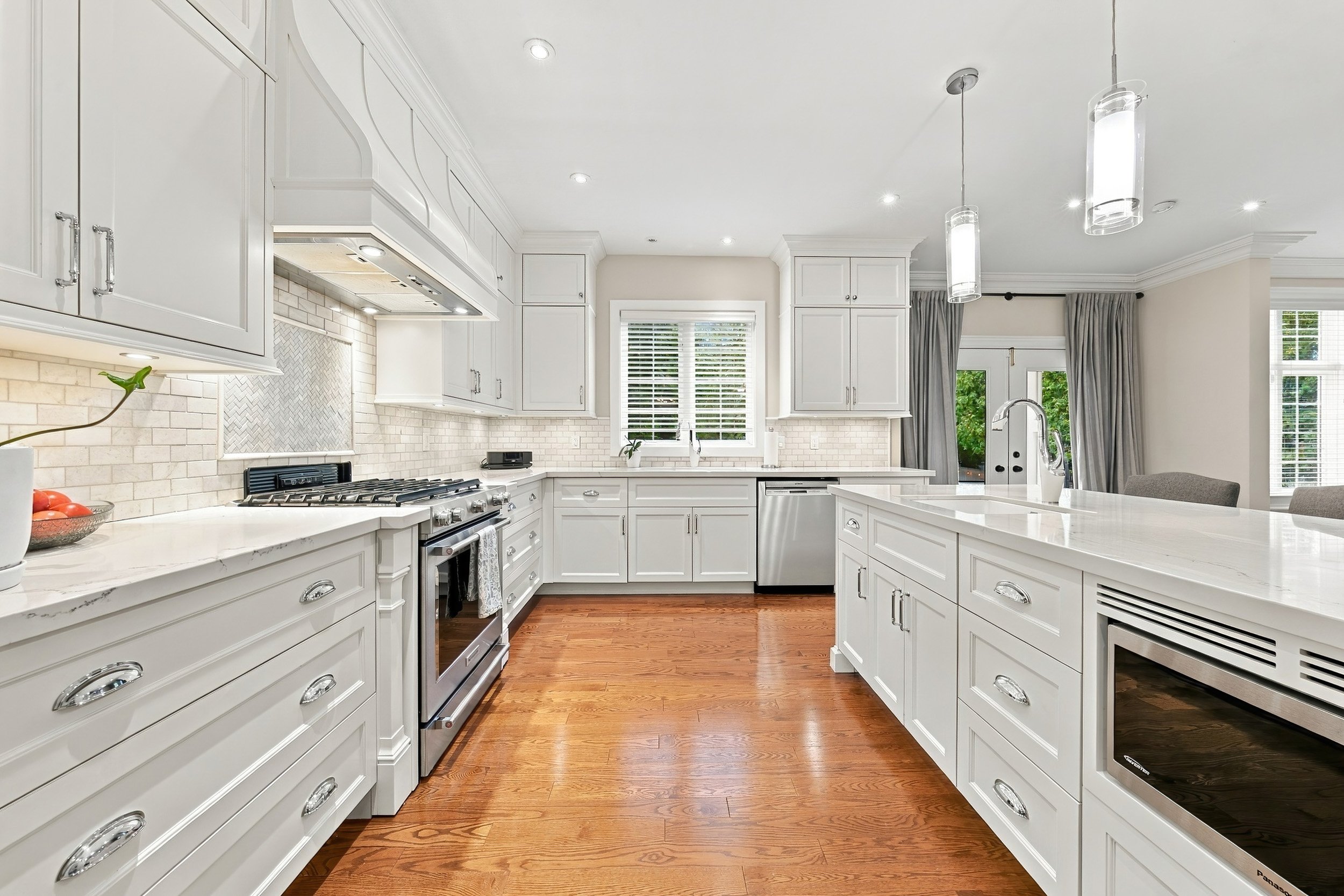 17 - 3021 Woodland Park Dr, Burlington.jpg