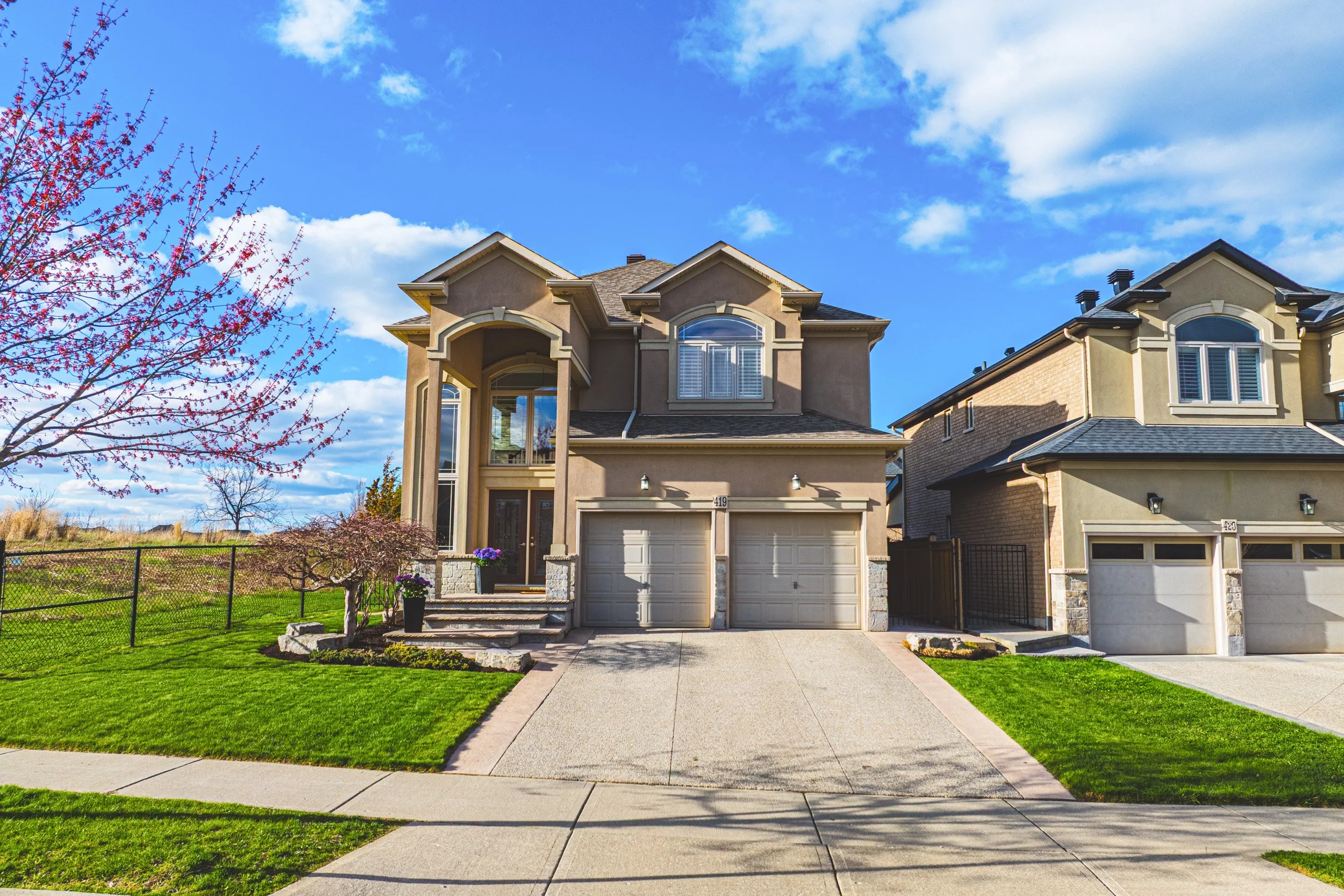 3 - 419 Dicenzo Dr, Hamilton.jpg