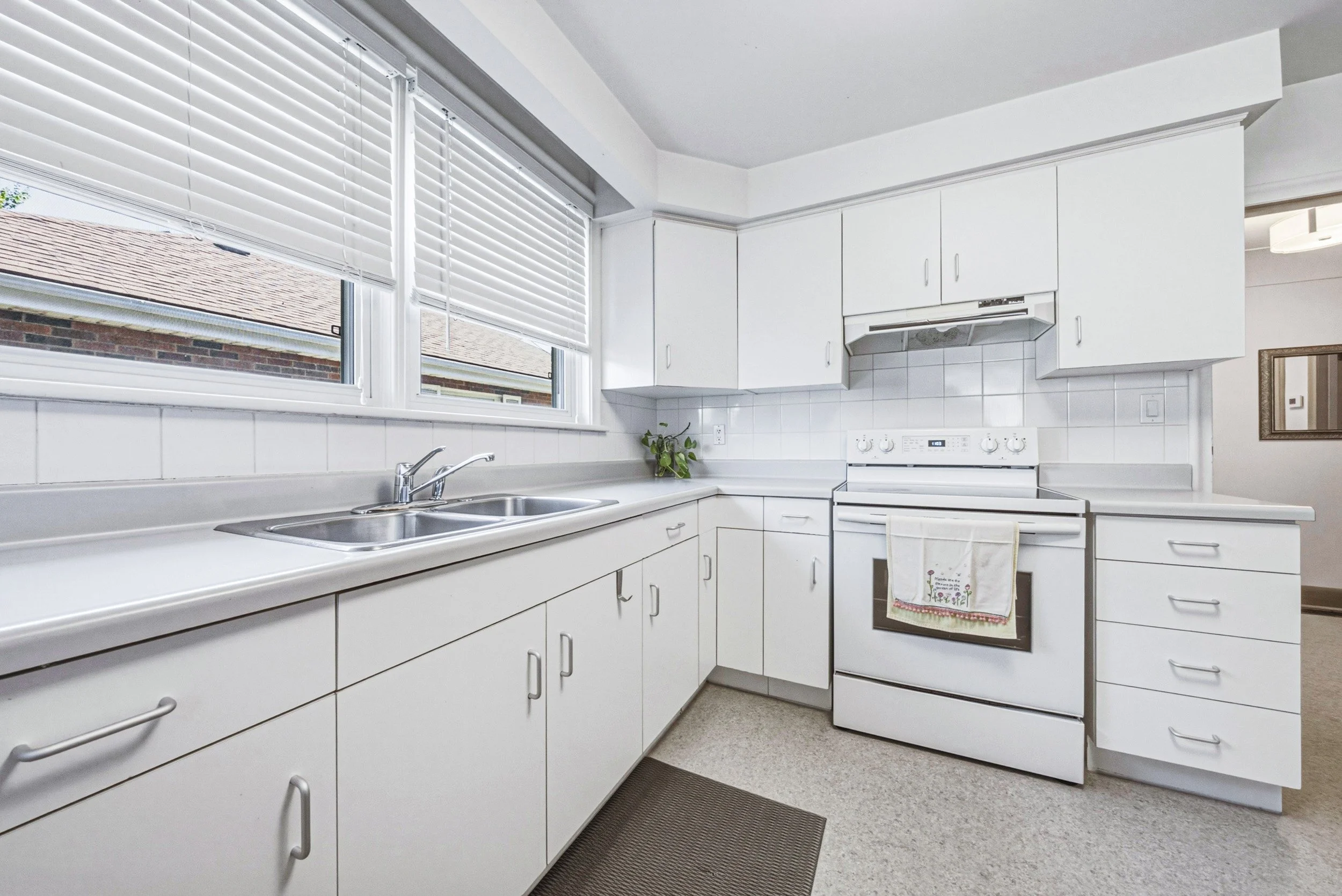16 - 208 Glencarry Ave, Hamilton.jpg