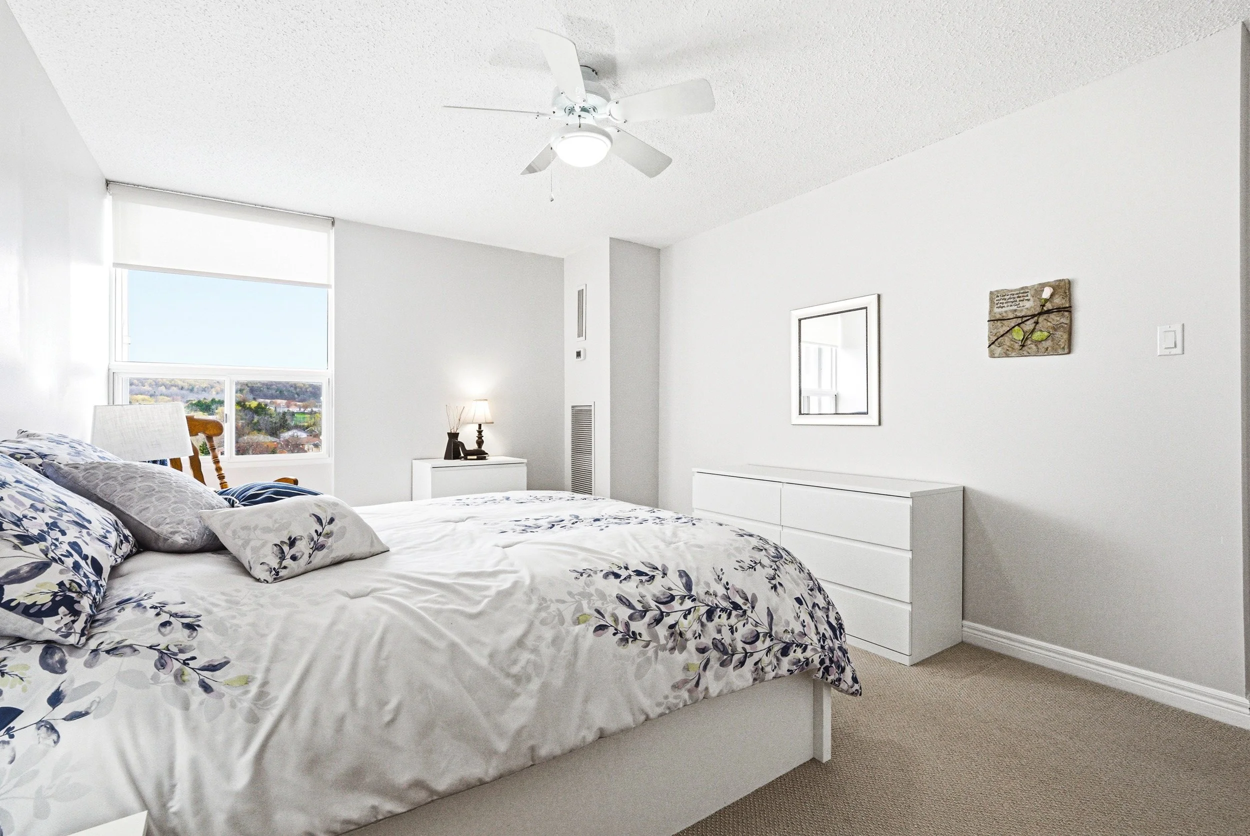 21 - 2055 Upper Middle Rd #901, Burlington.jpg