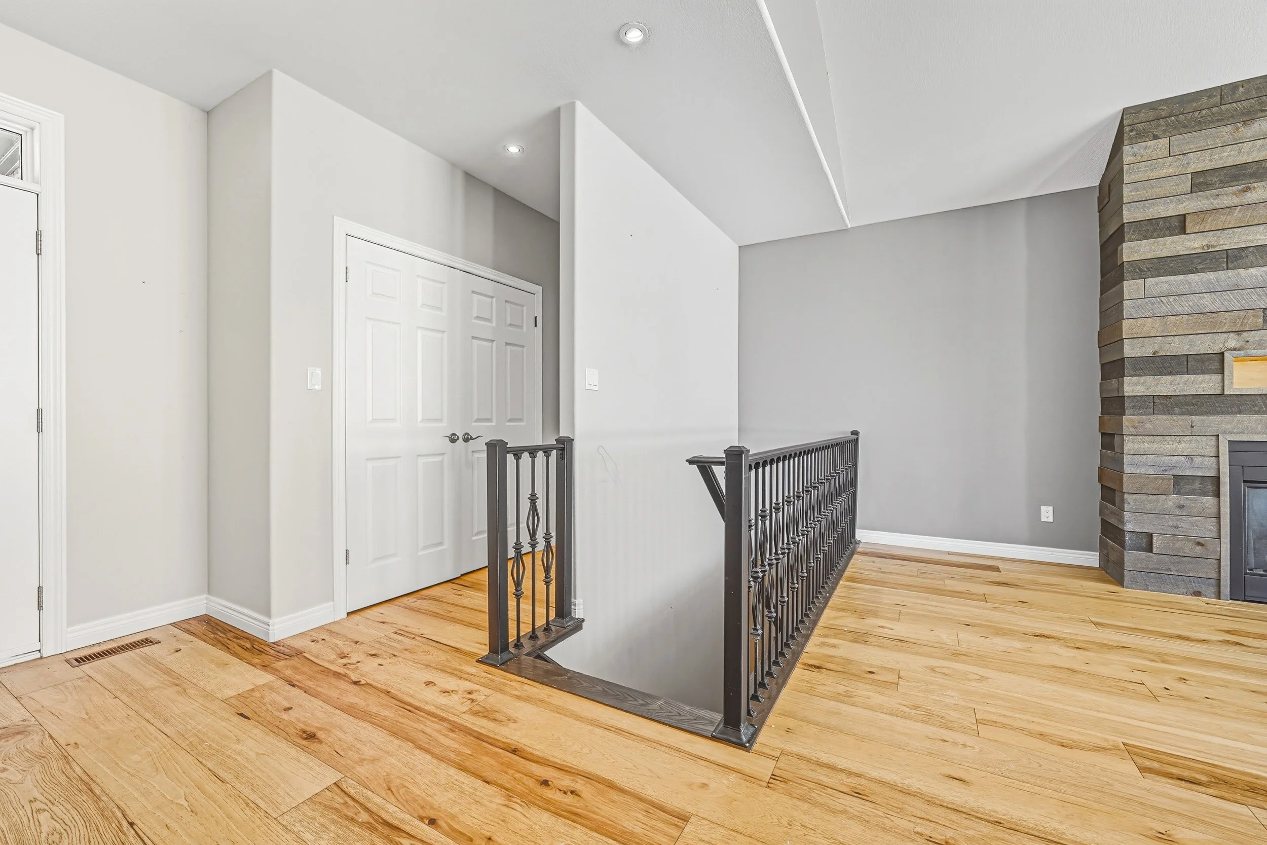 8 - 1 Phillips Court, Dunnville.jpg