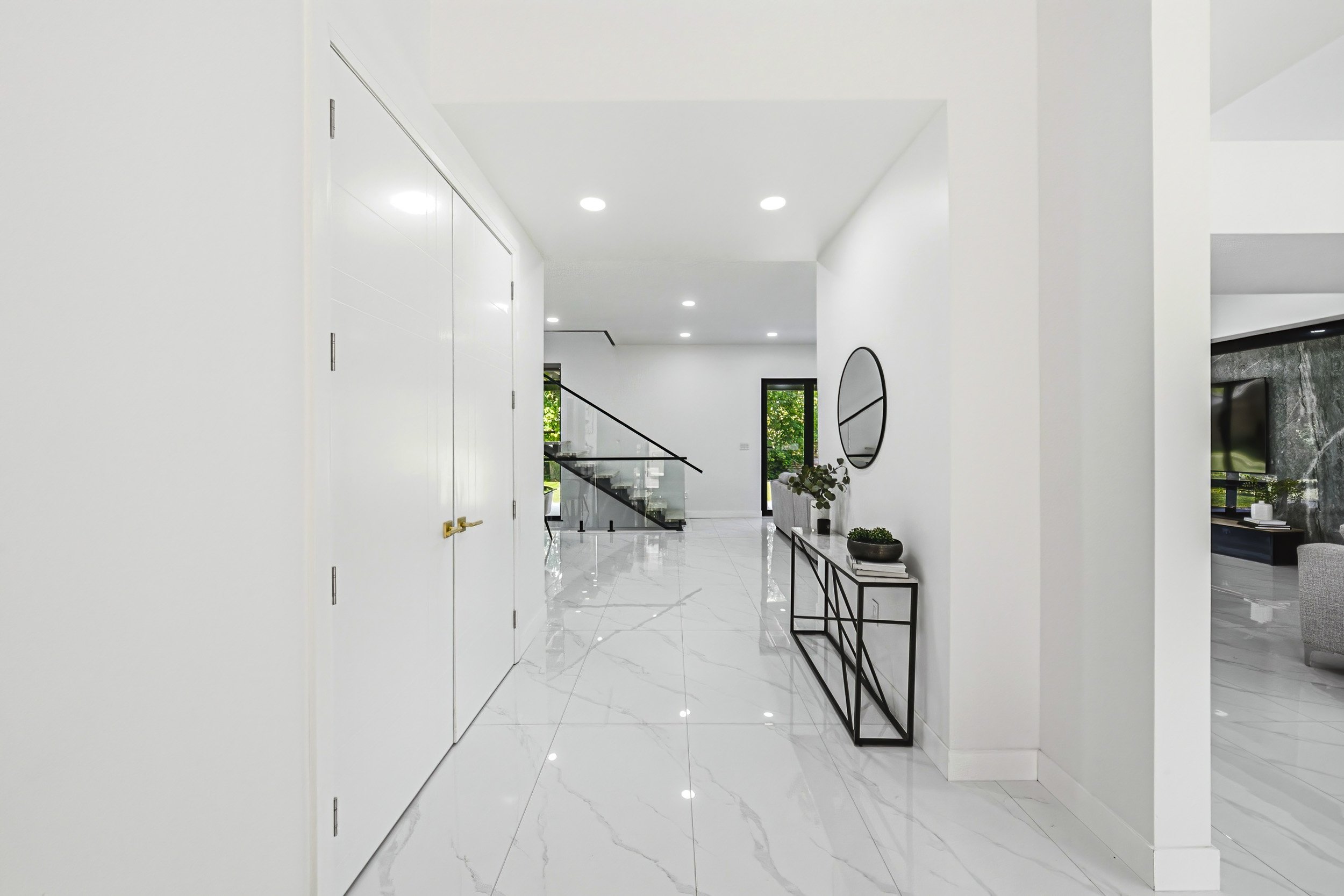 8 - 4511 Guelph Line, Burlington.jpg