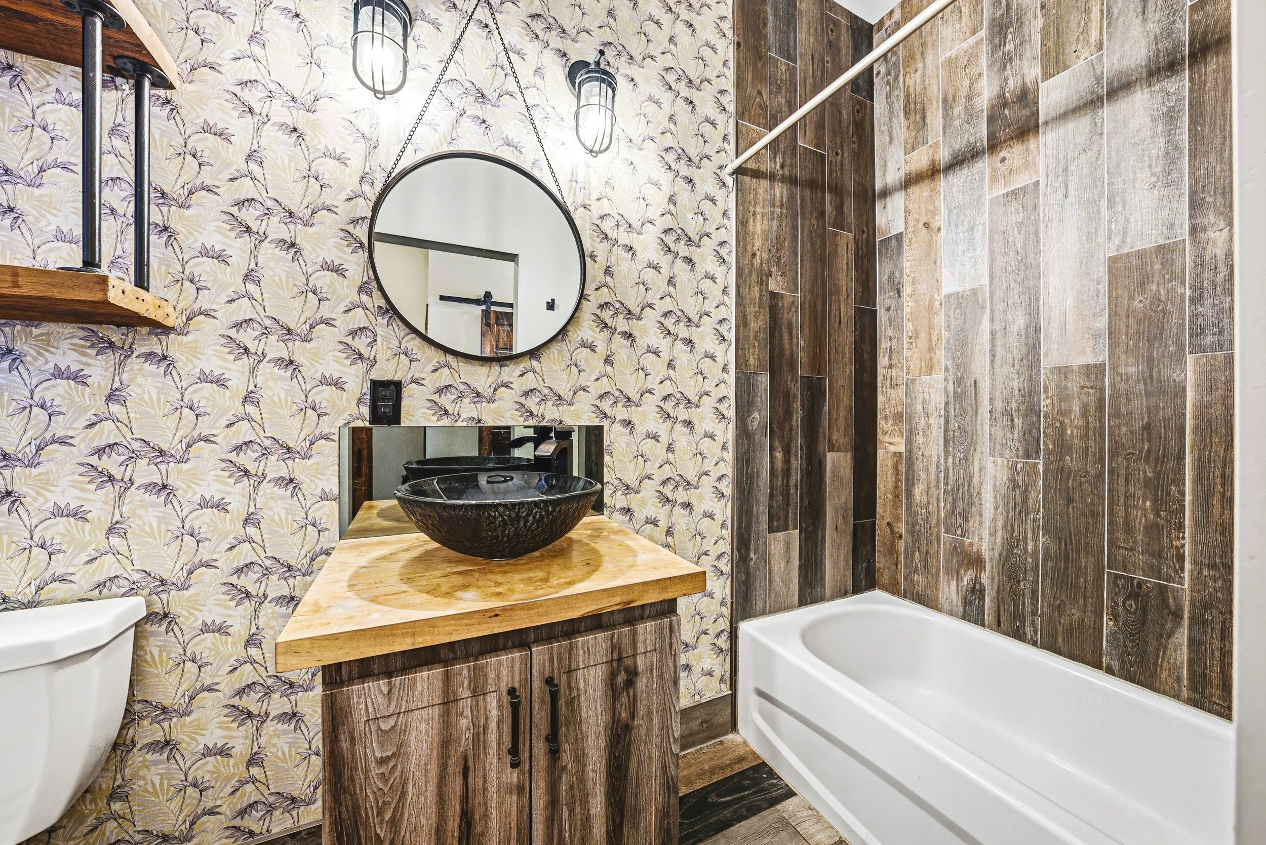 39 - 595 King St E, Hamilton.jpg