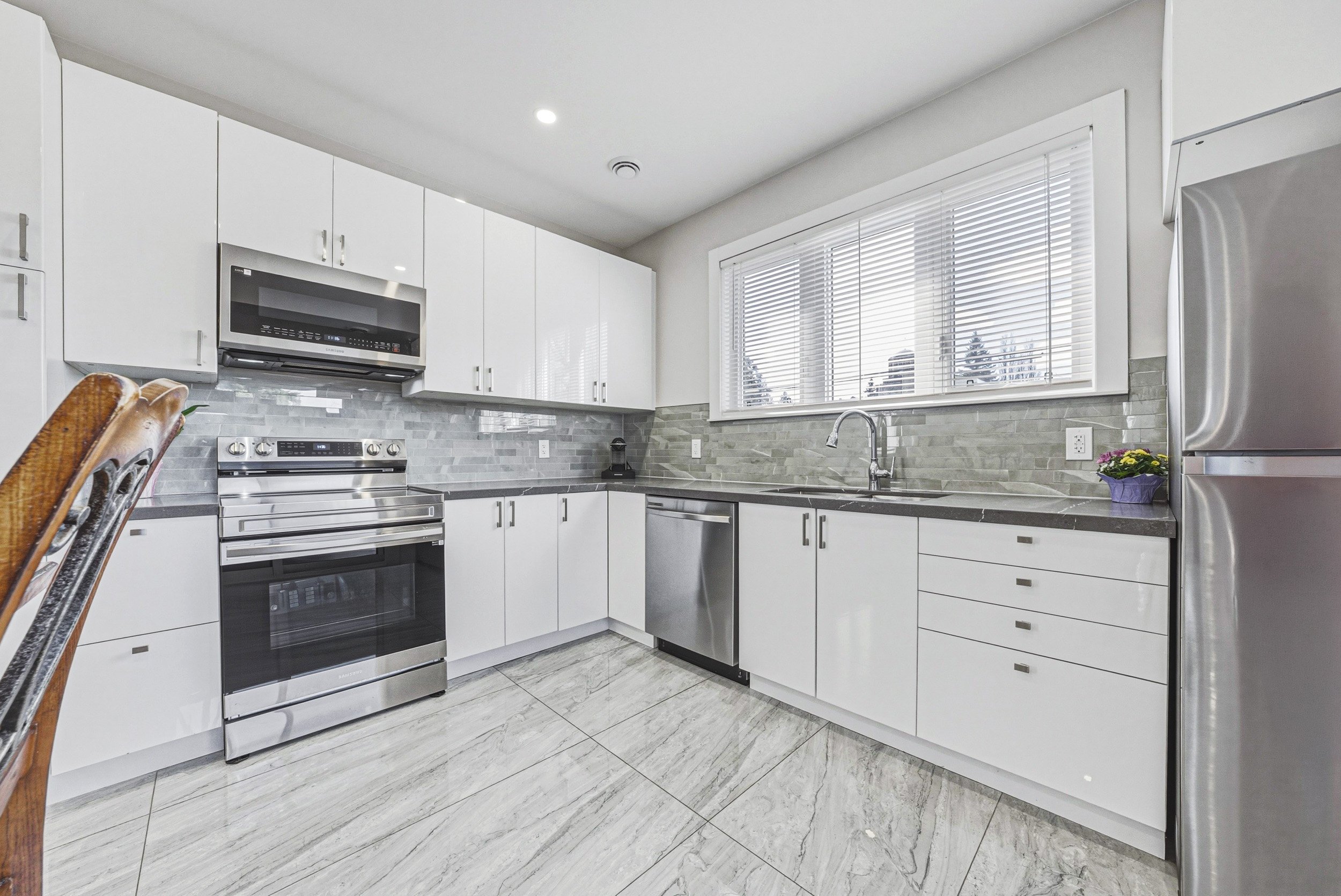 14 - 68 Vansitmart Ave, Hamilton.jpg