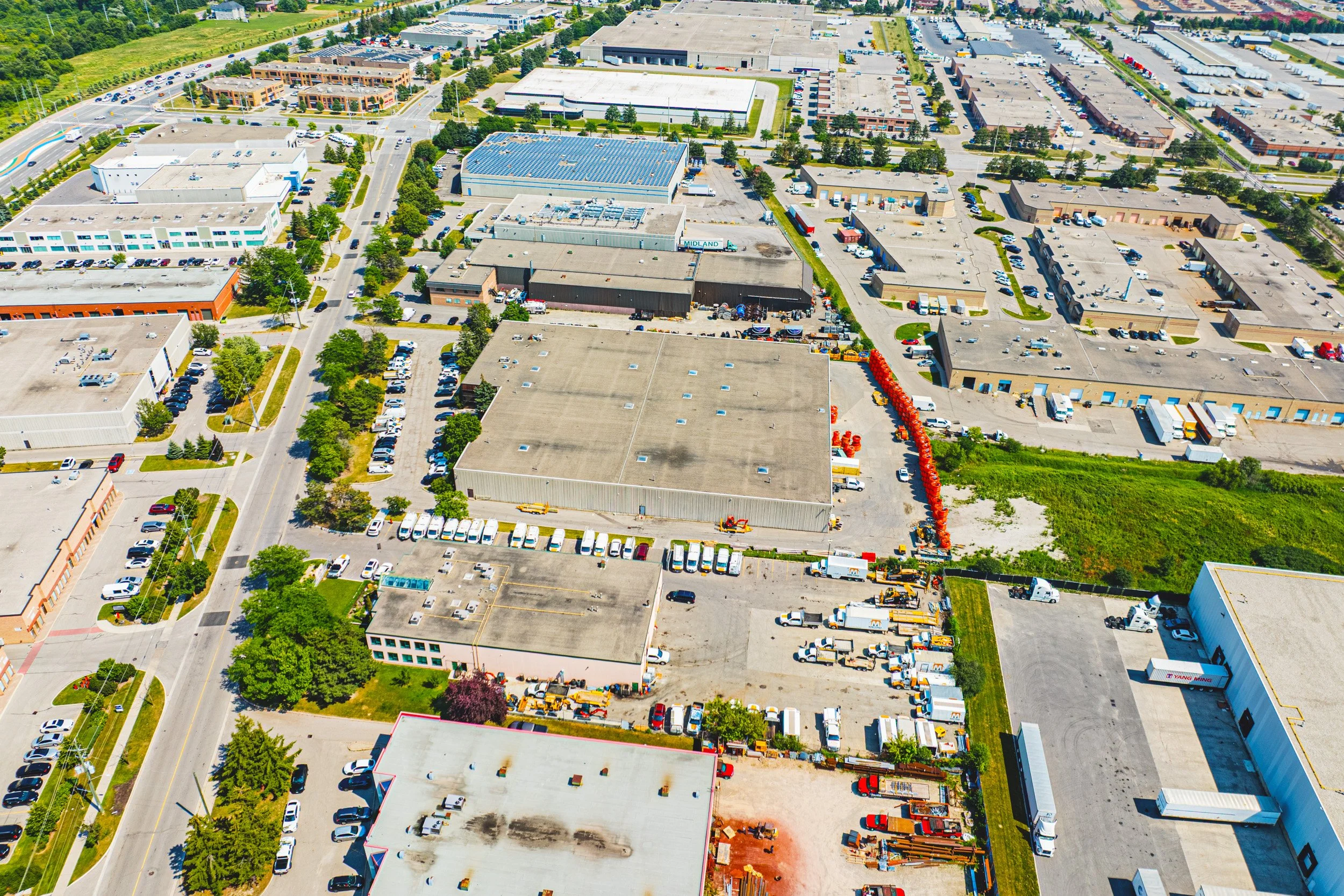 36 - 8 Edvac Dr, Brampton.jpg