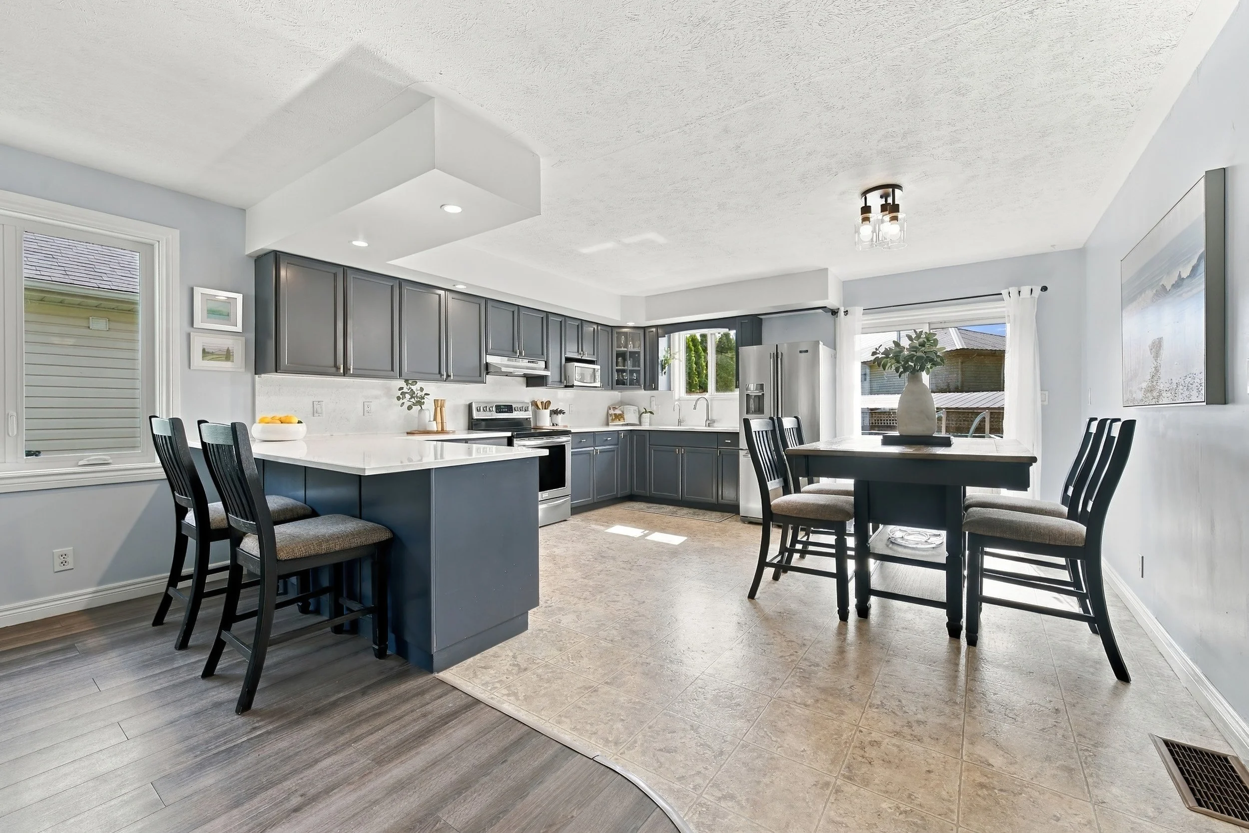 8 - 915 St George St, Port Dover.jpg