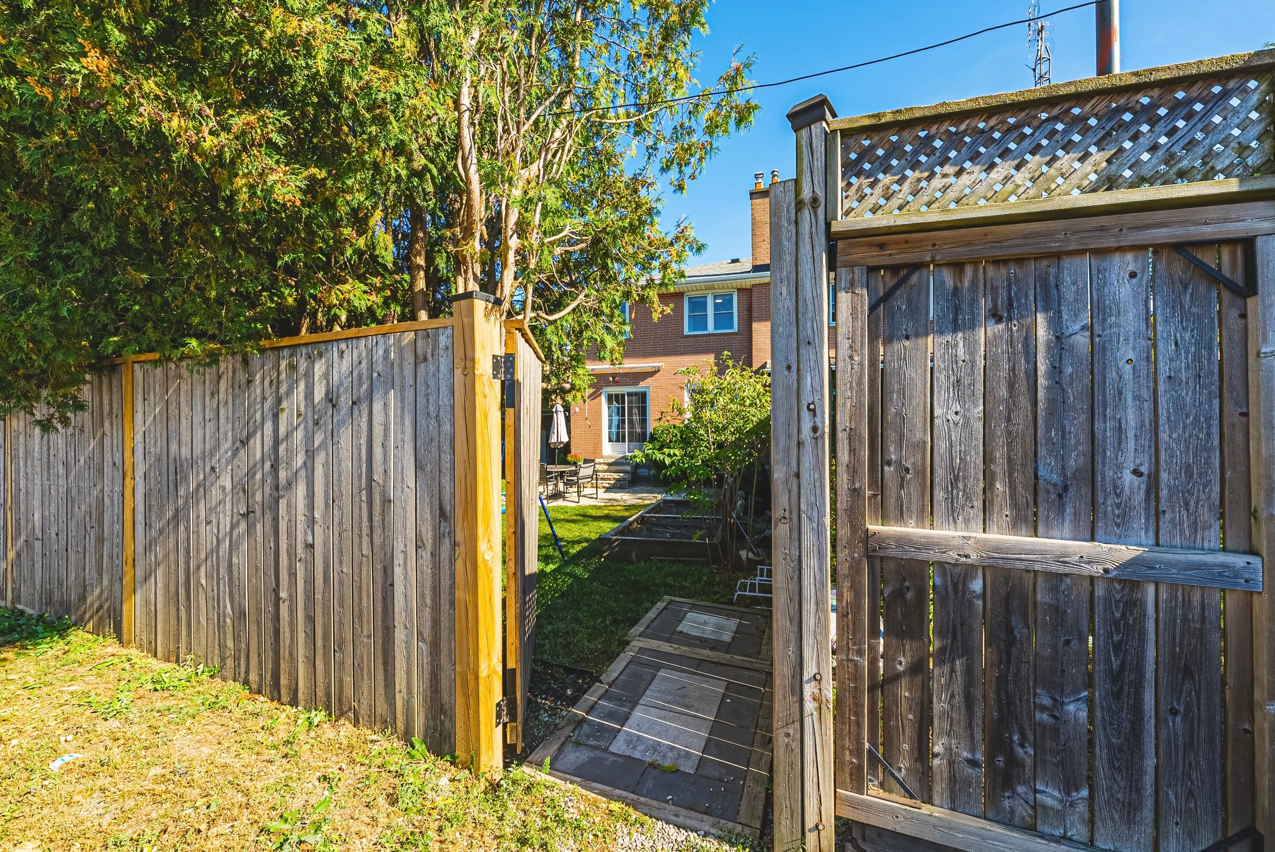47 - 2301 Barclay Rd, Burlington.jpg