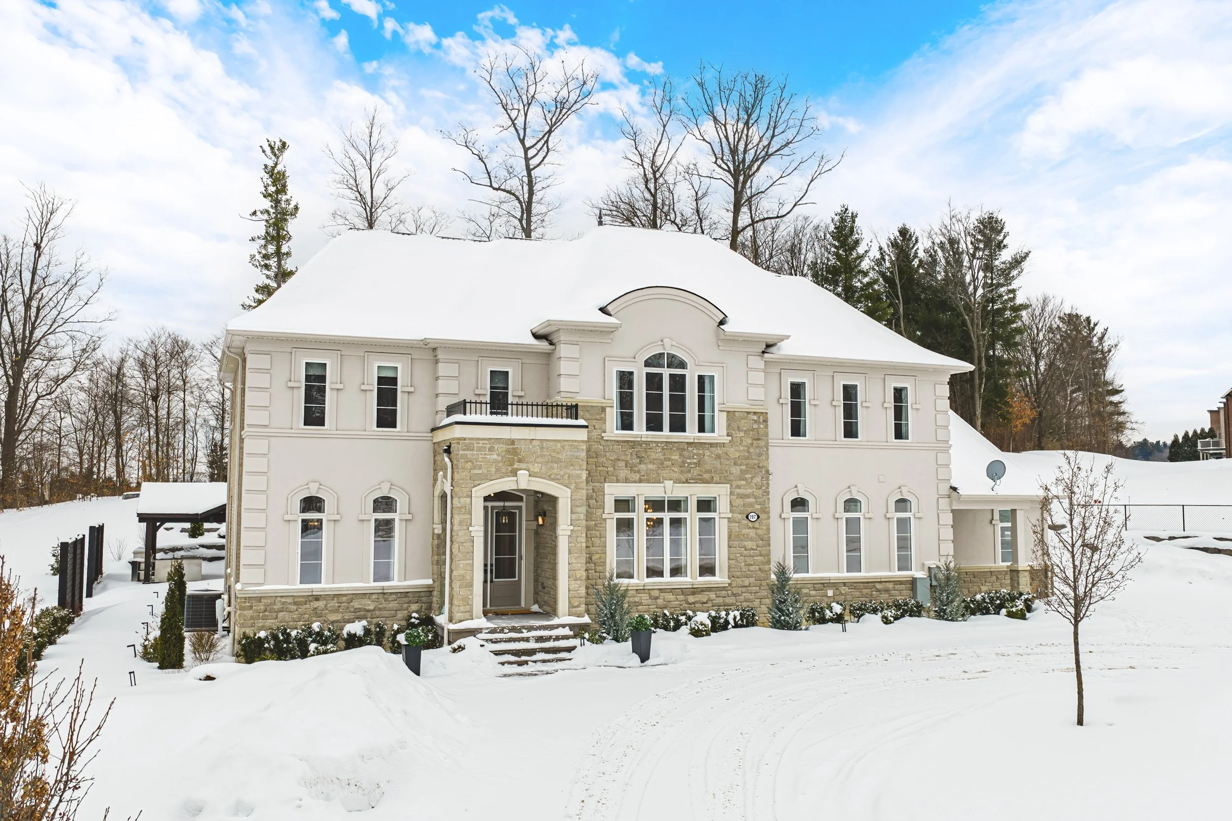 3 - 197 Nottingham Forest Rd, Bradford.jpg