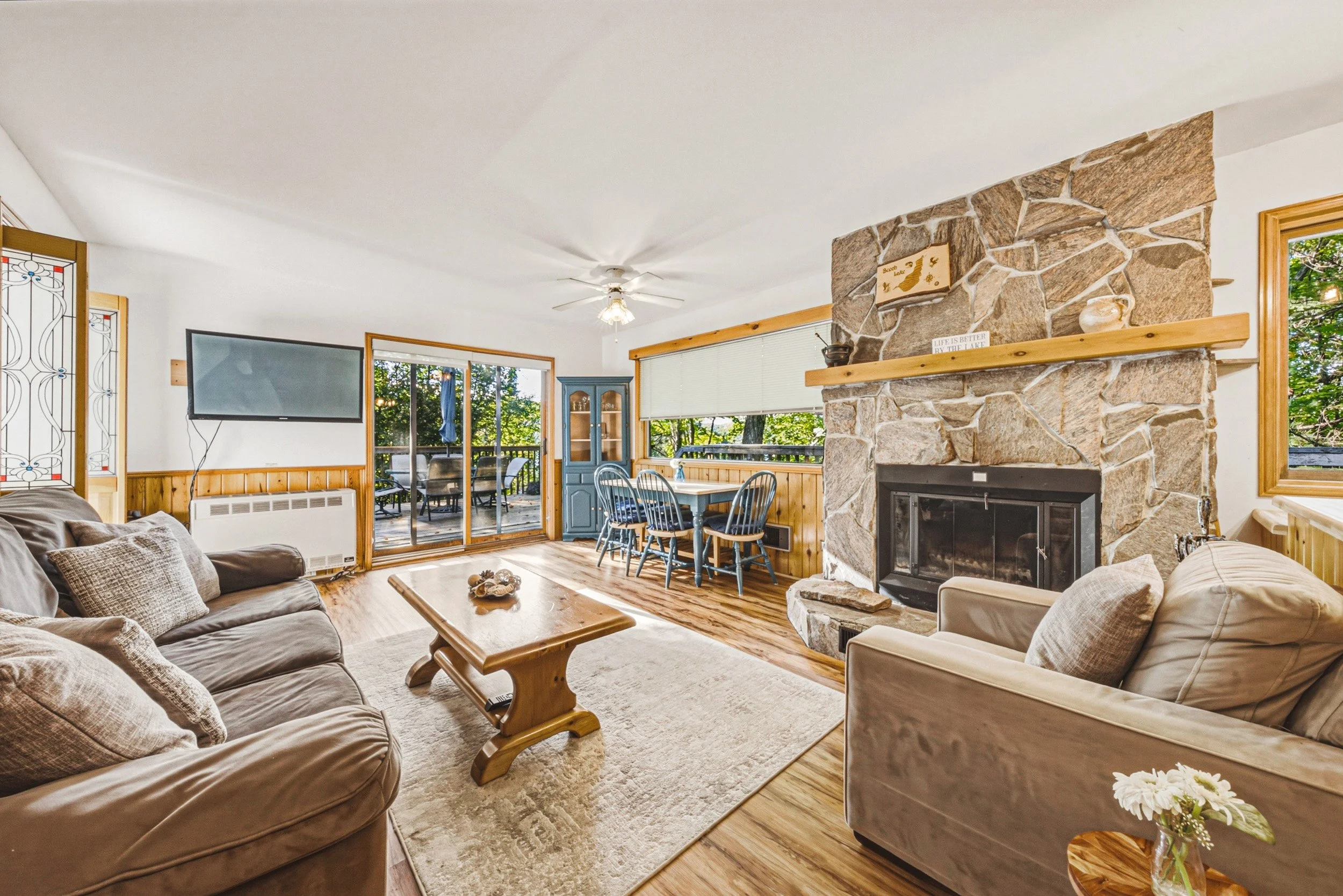 9 - 1046 Whiskey Jack Ln, Algonquin Highlands.jpg