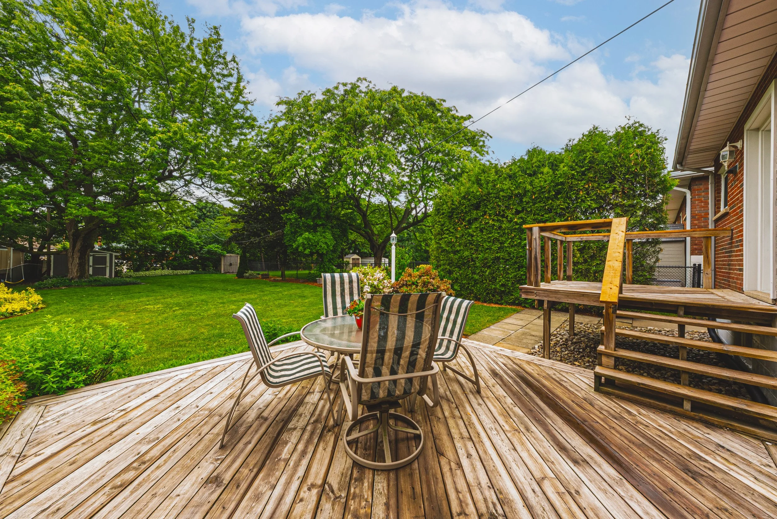 30 - 1208 Homewood Dr, Burlington.jpg
