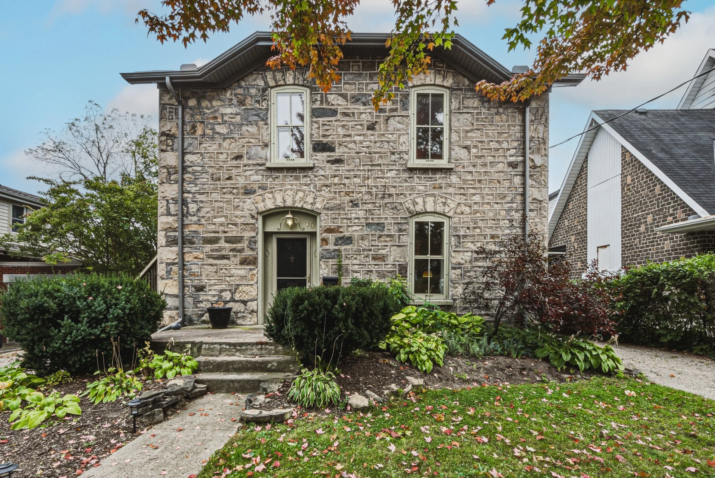 3 - 75 Pollock Ave, Cambridge.jpg