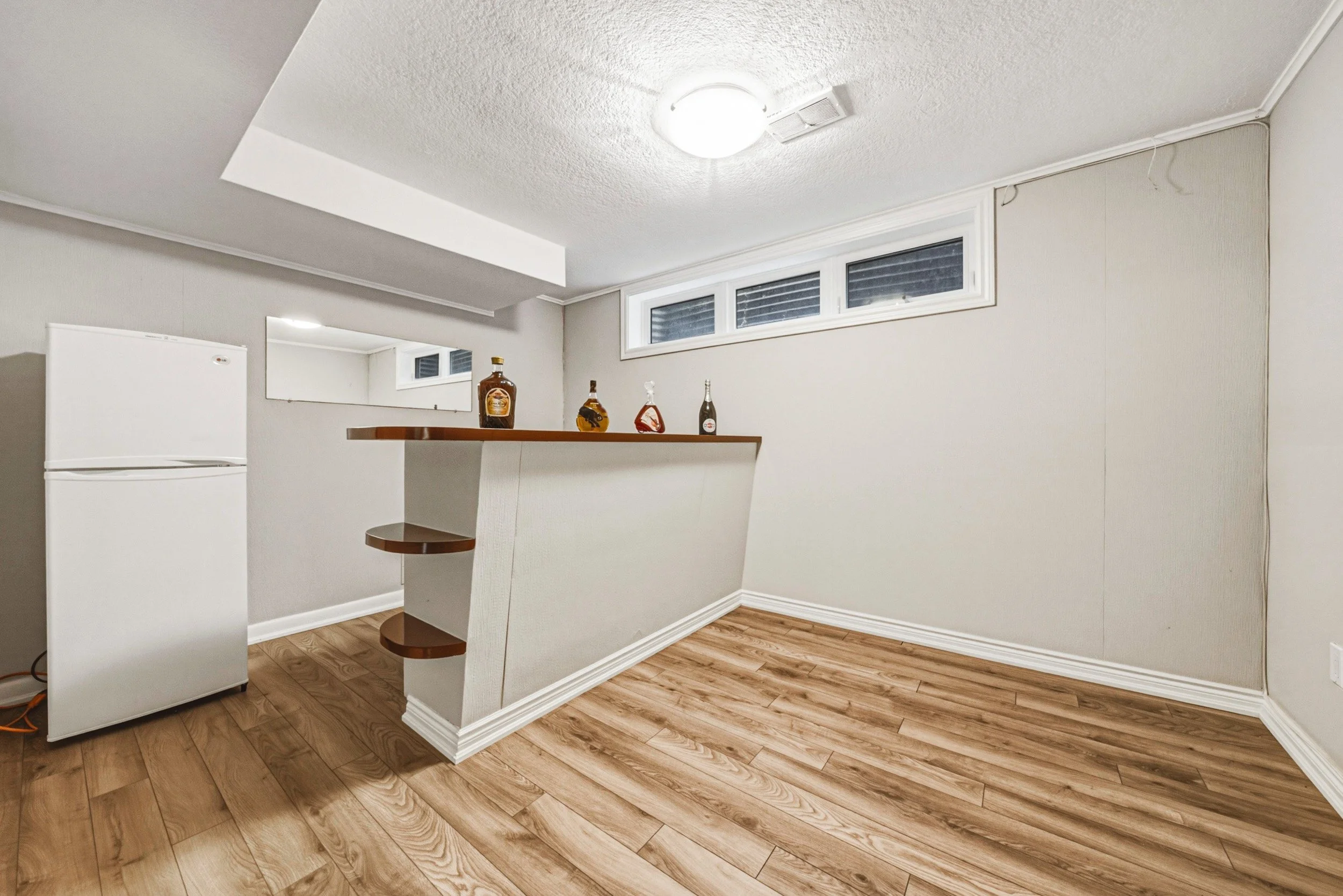 39 - 471 The Kingsway, Etobicoke.jpg
