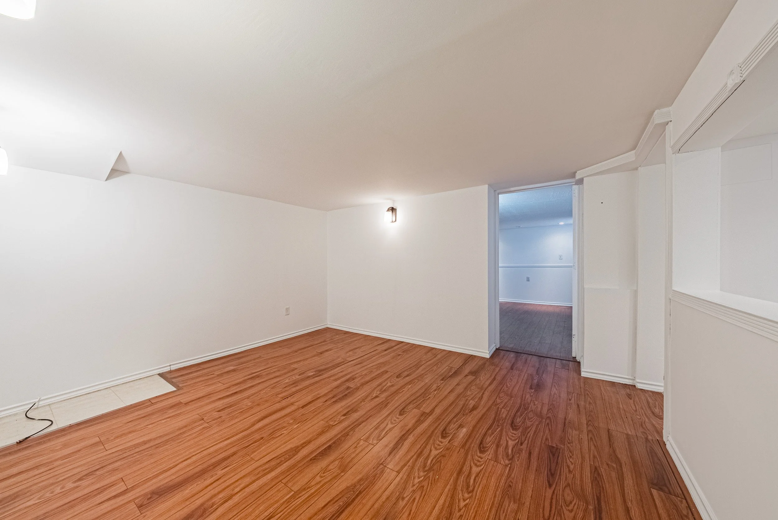 26 - 5039 Valley Way, Niagara Falls.jpg