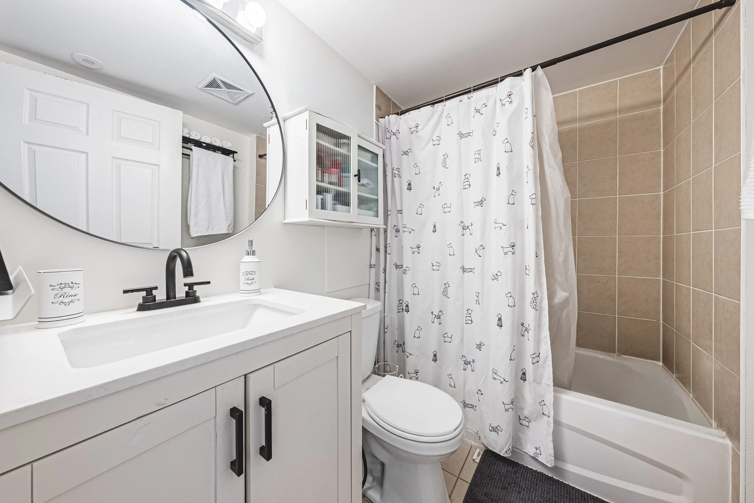 16 - 171 Bleecker St #222, Toronto.jpg