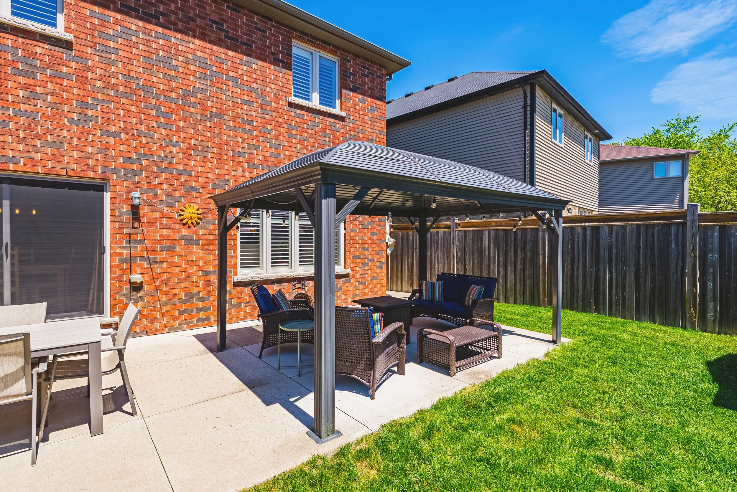 30 - 32 Dulgaren St, Hamilton.jpg