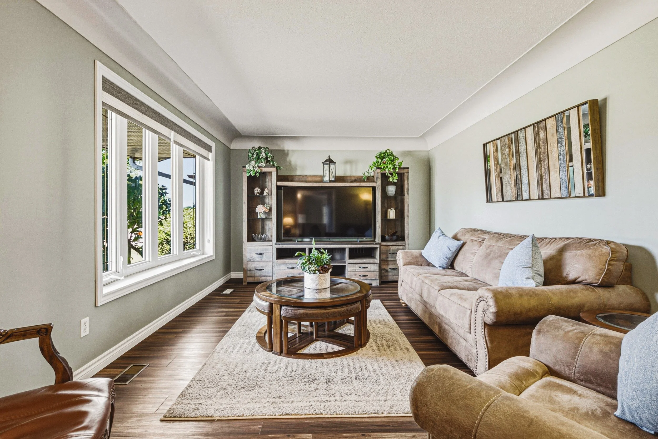 6 - 1821 Biscayne Dr, Cambridge.jpg