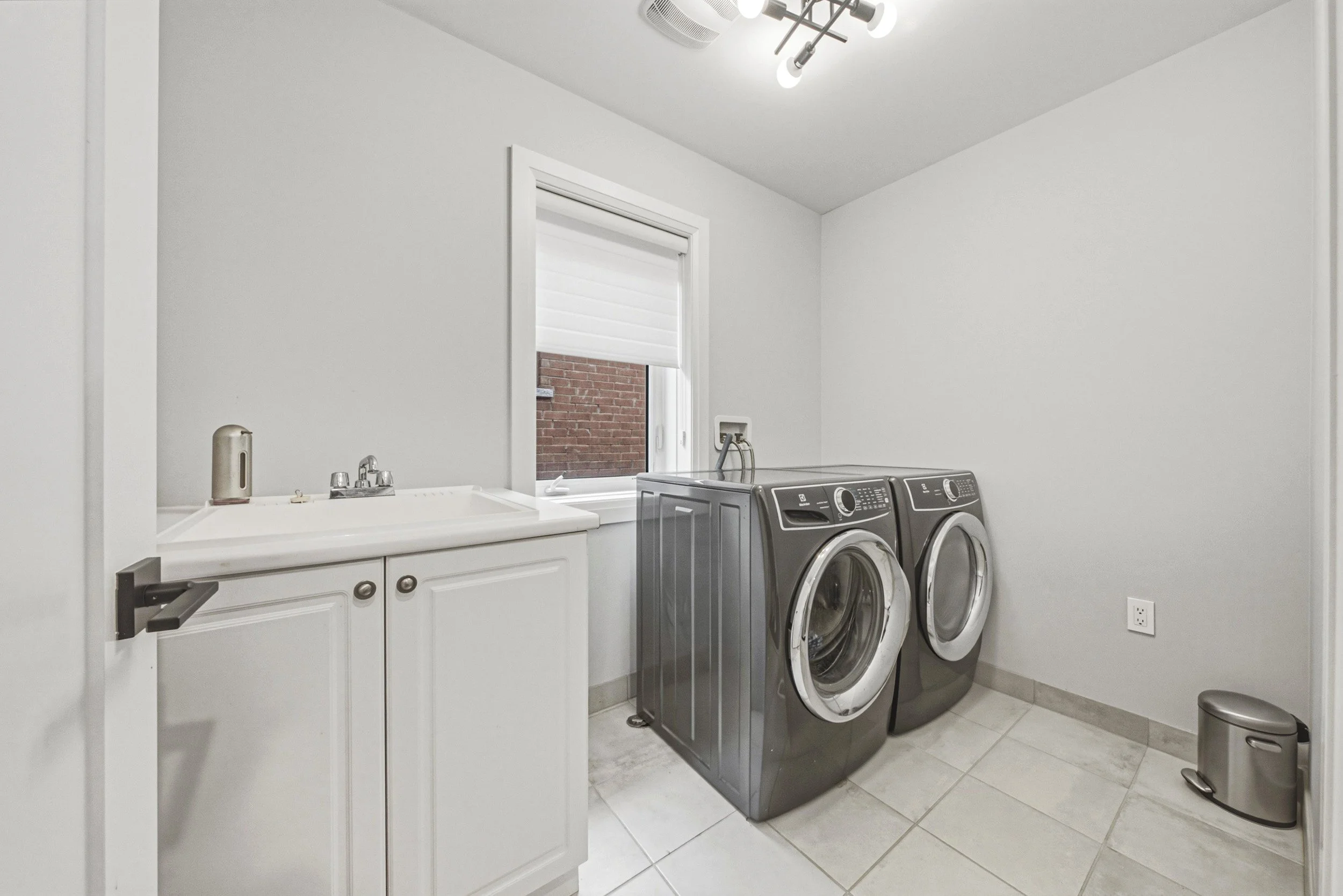 36 - 55 Roberts Dr, Ancaster.jpg