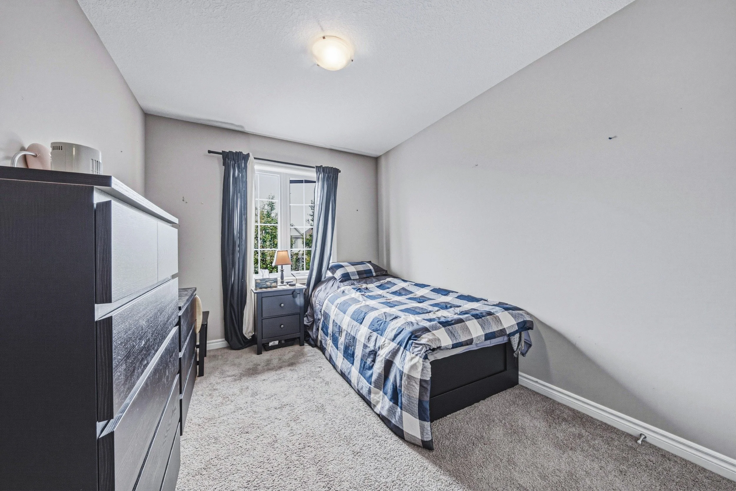 20 - 93 Couling Cres, Guelph.jpg