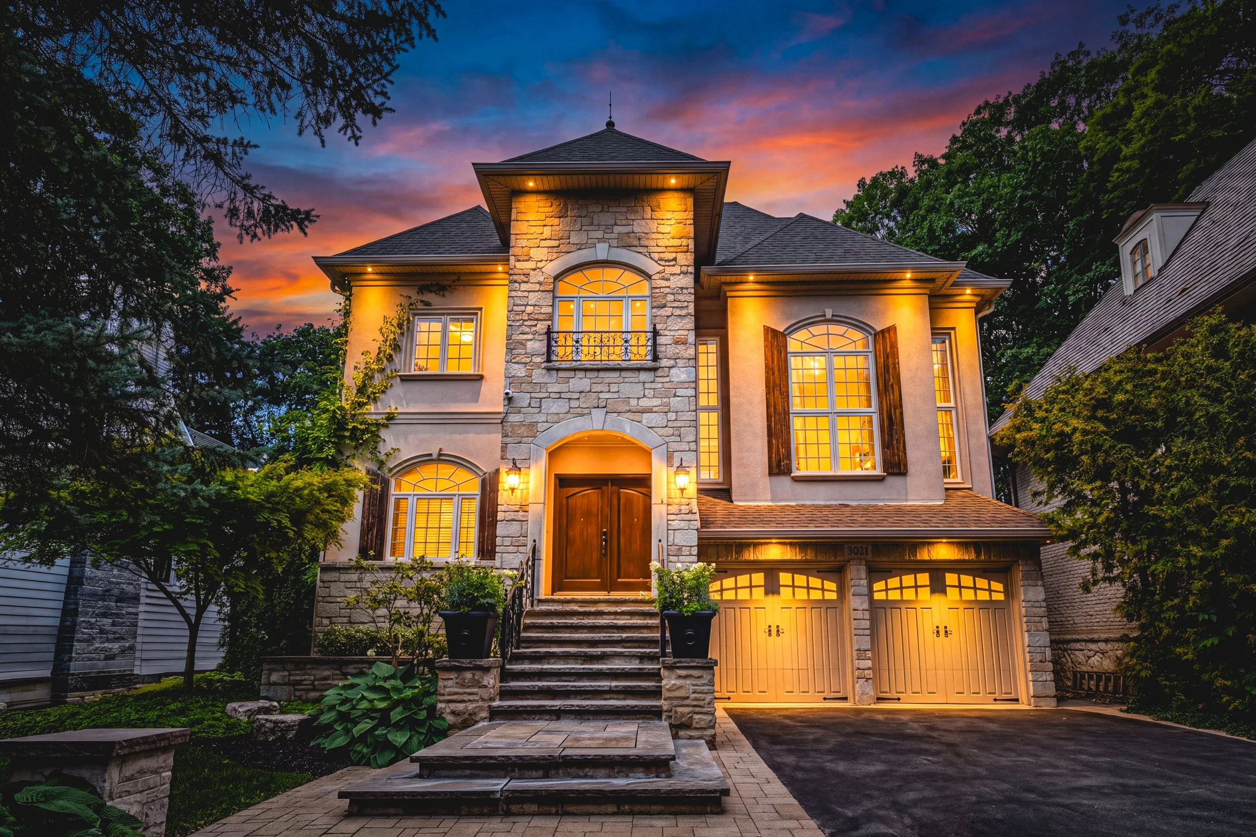 1 - 3025 Woodland Park Dr, Burlington.jpg