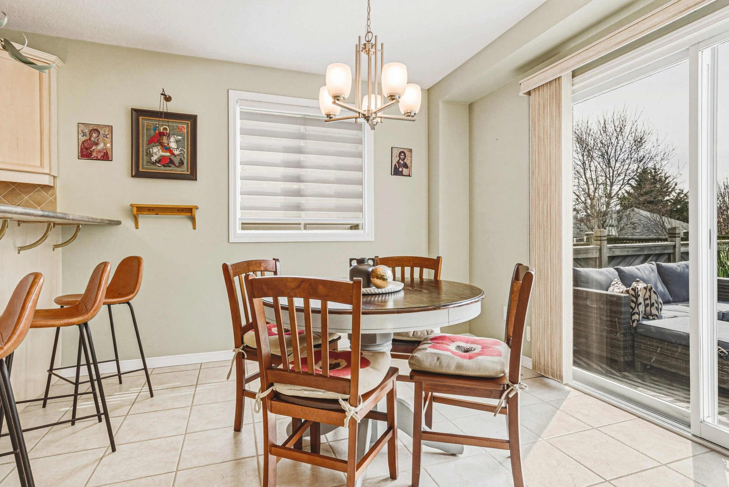 12 - 228 Holbeach Cres, Waterloo.jpg