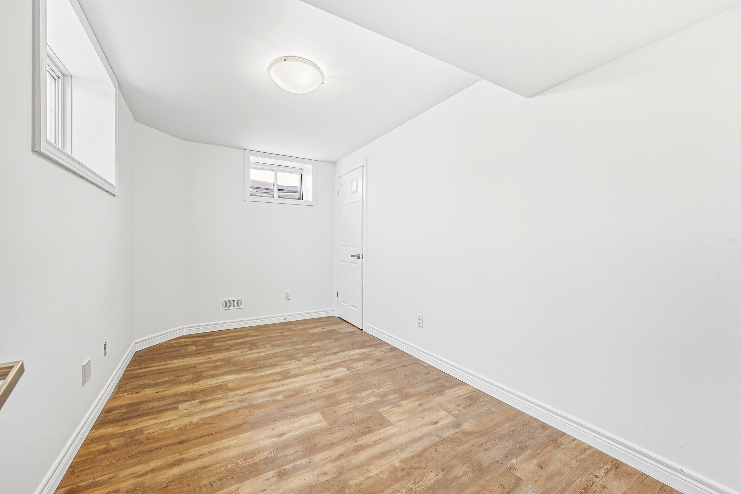 43 - 1 Phillips Court, Dunnville.jpg