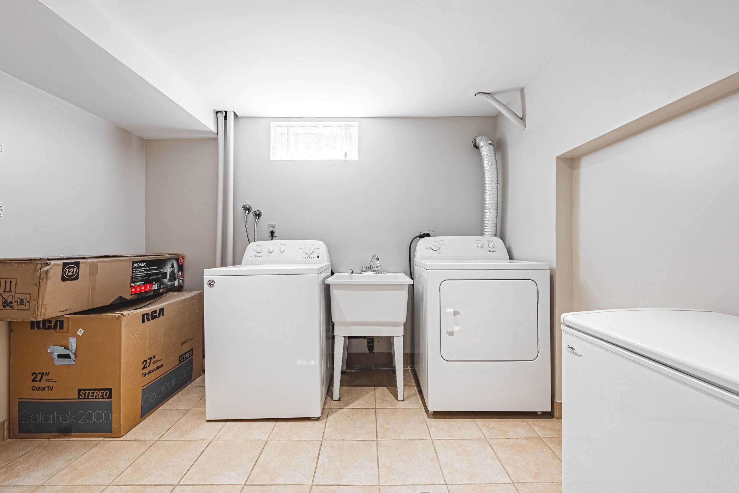 33 - 565 Stone Church Rd W, Hamilton.jpg