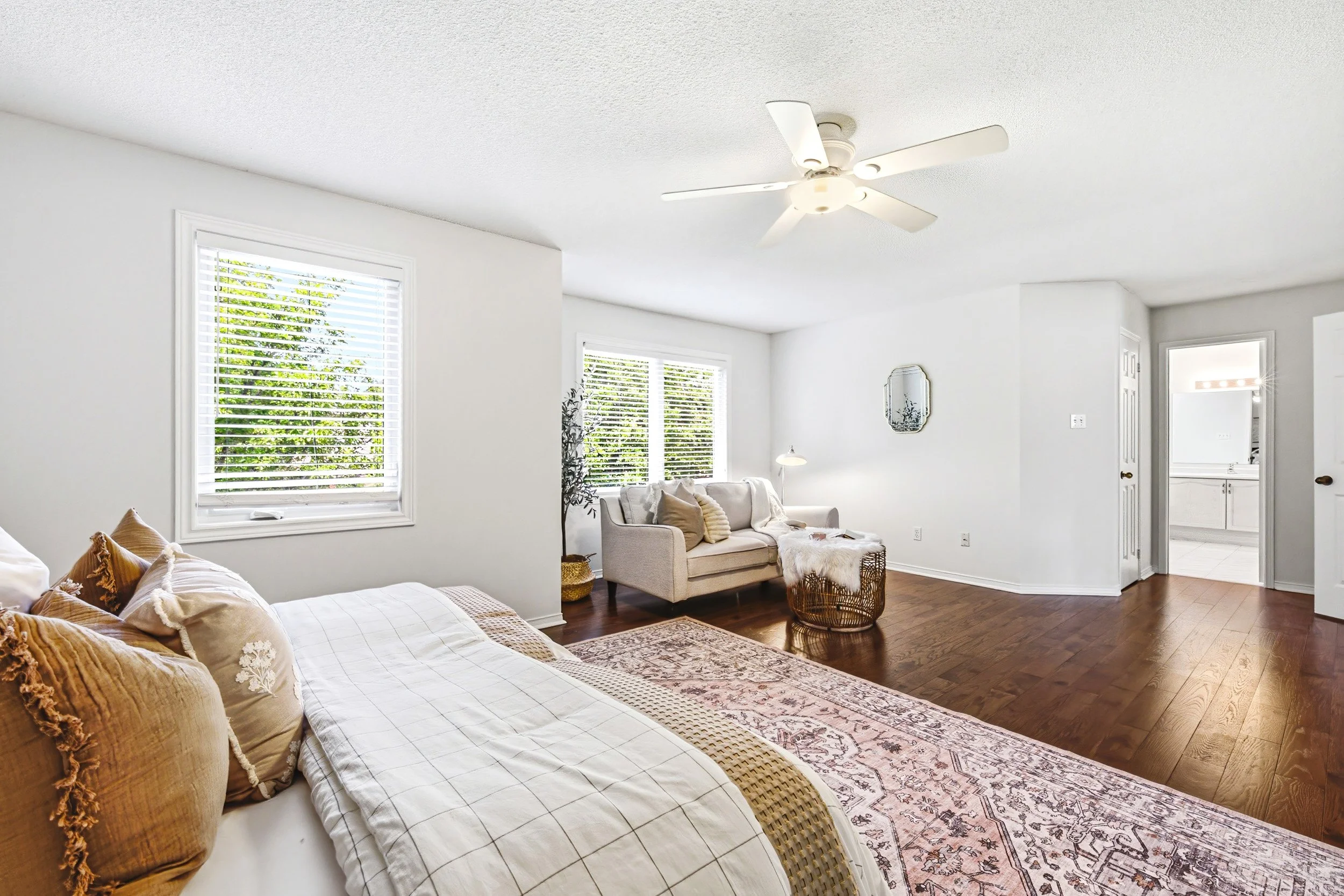 31 - 4153 Vermont Cres, Burlington.jpg