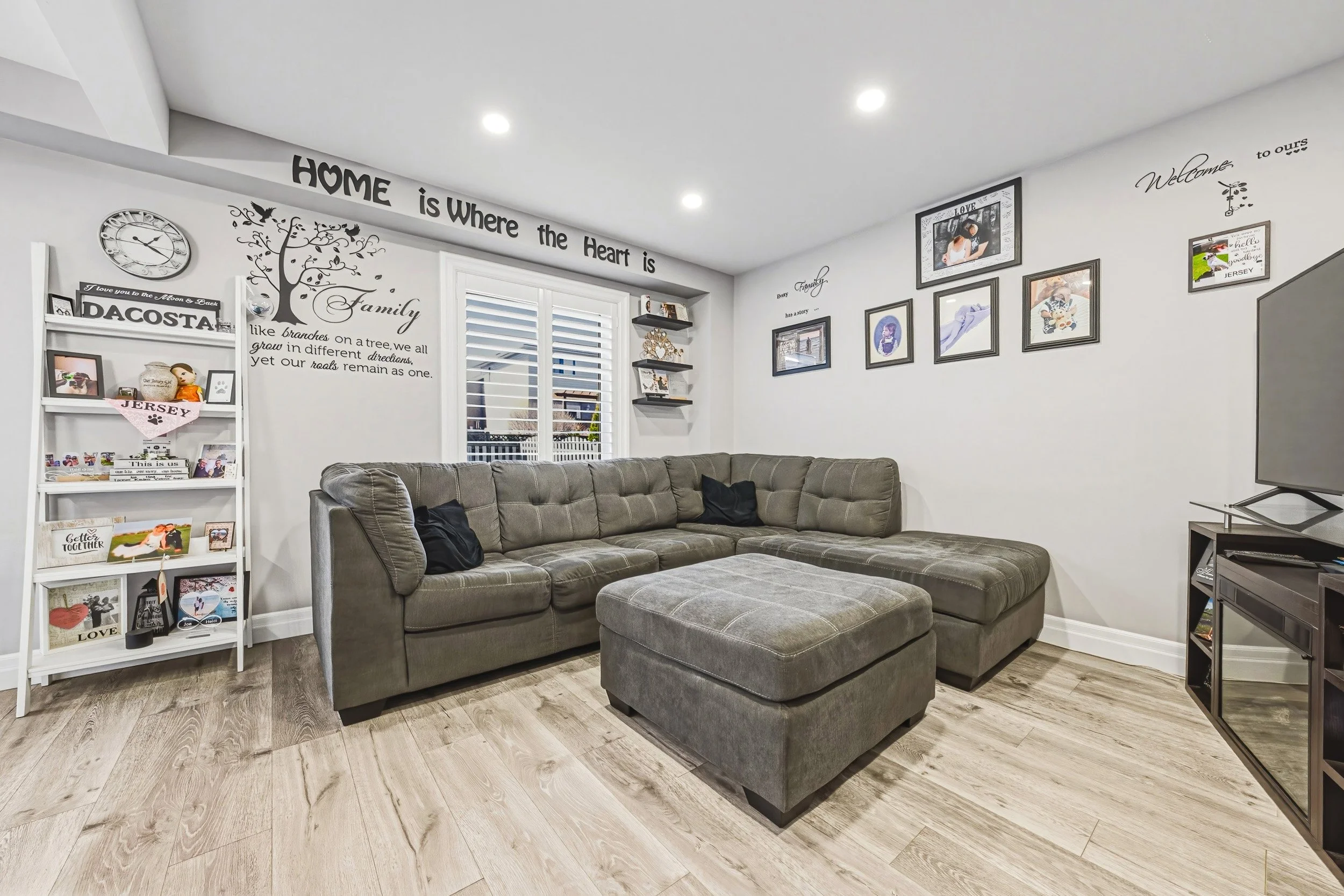 14 - 95 Light Dr, Cambridge.jpg