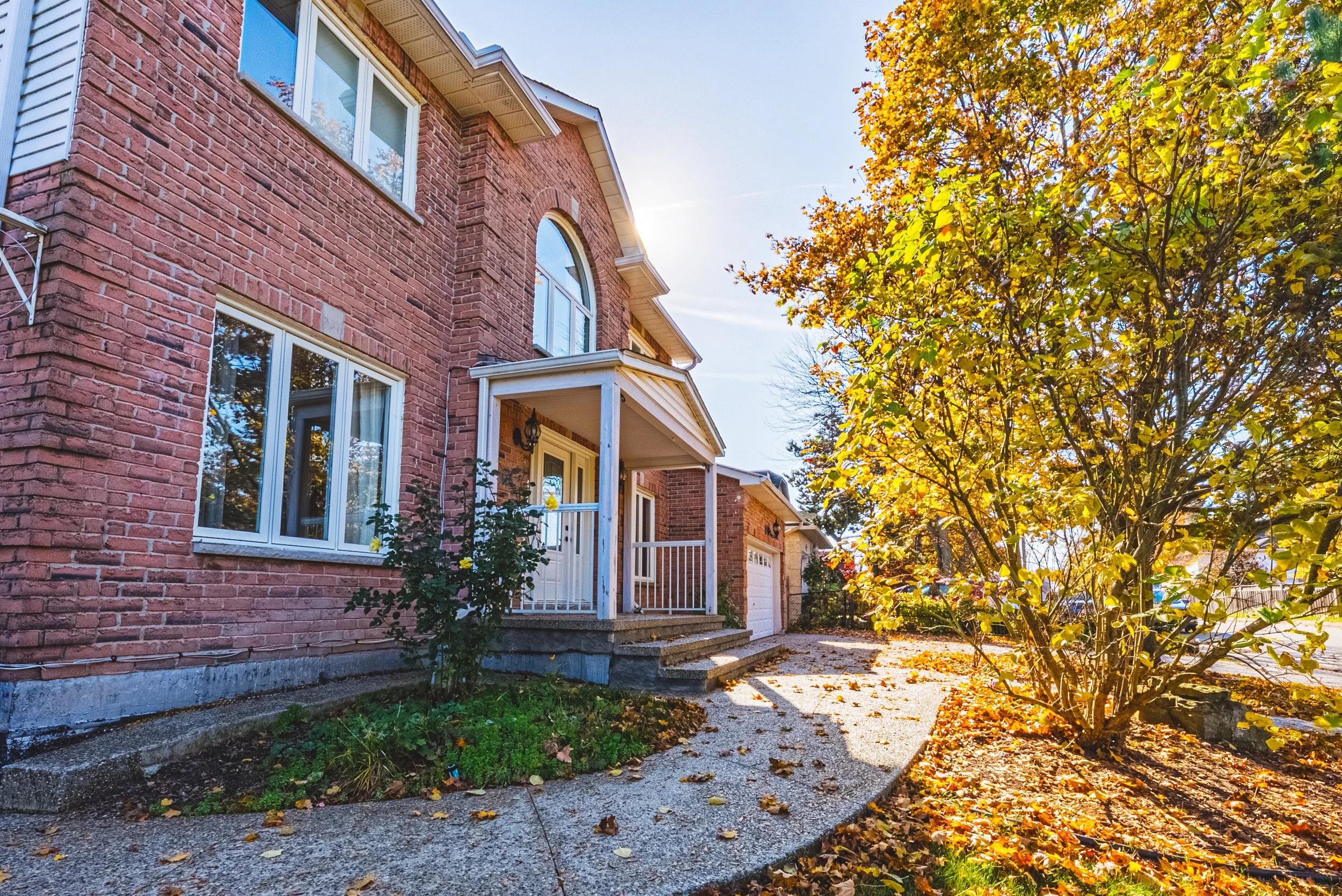 52 - 21 Moss Blvd, Dundas.jpg