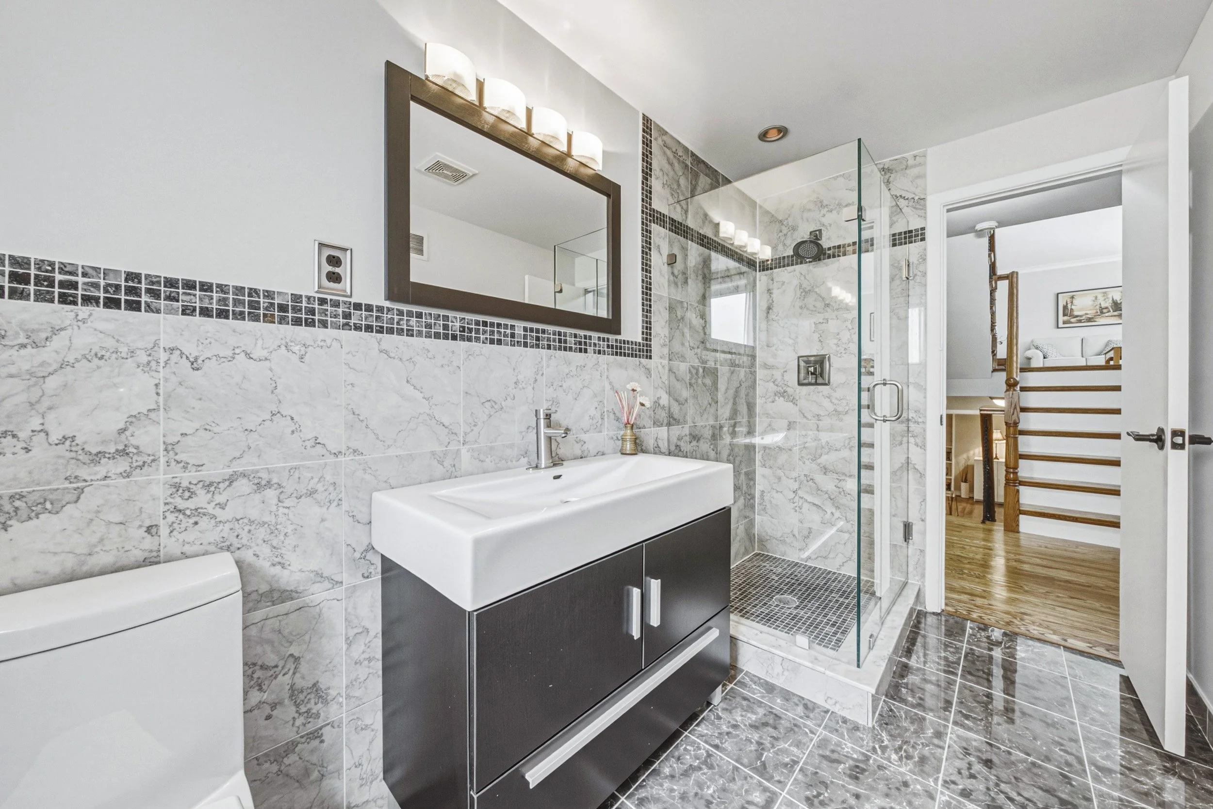 34 - 471 The Kingsway, Etobicoke.jpg