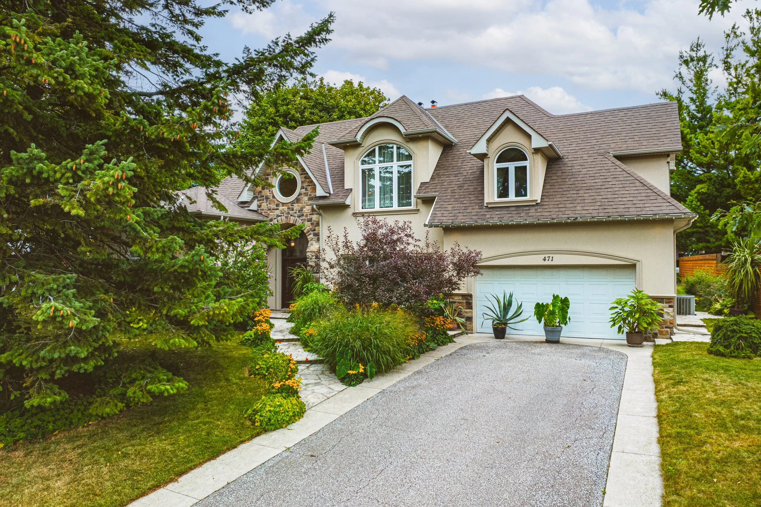 1 - 471 The Kingsway, Etobicoke.jpg
