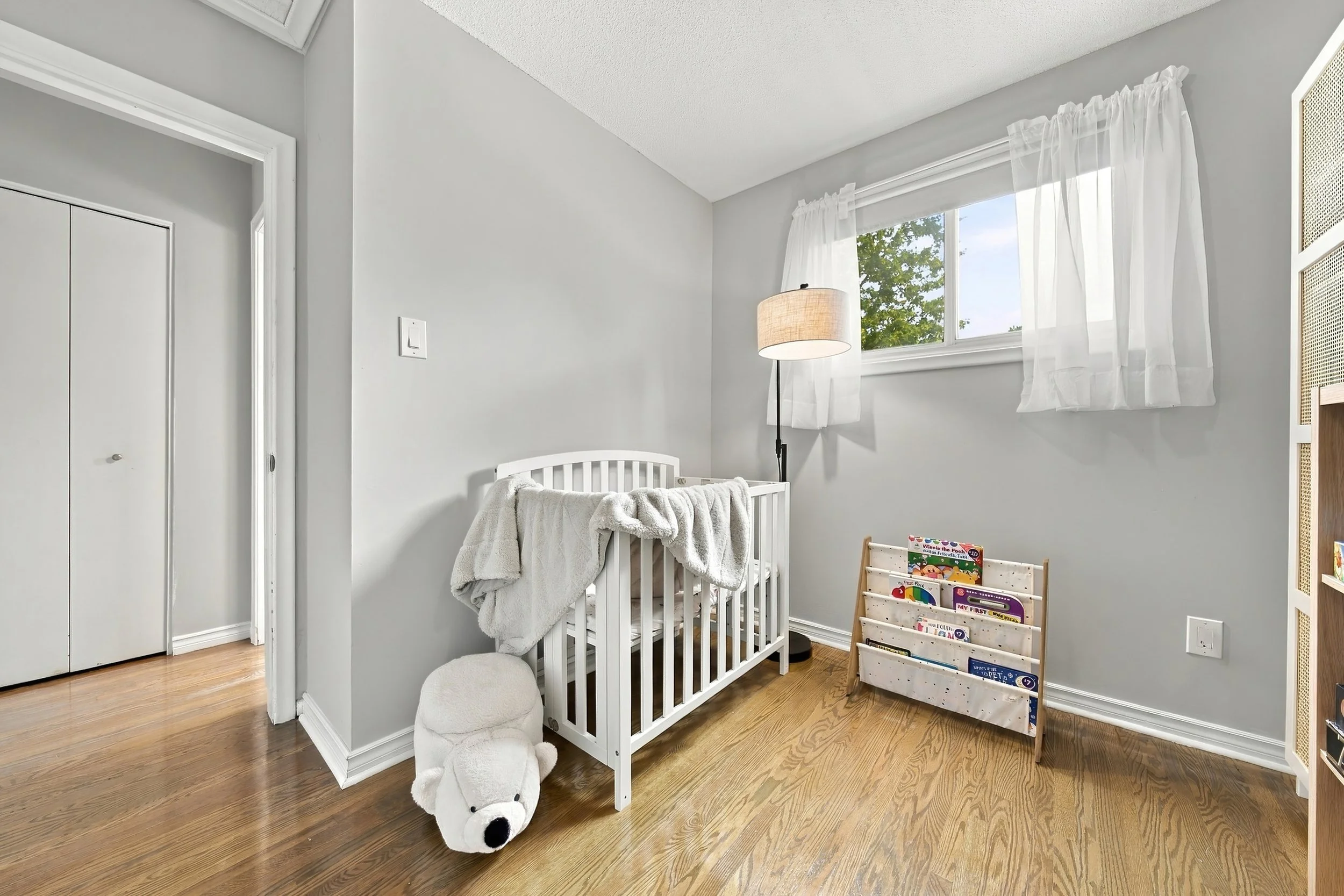 20 - 429 Limeridge Rd W, Hamilton.jpg