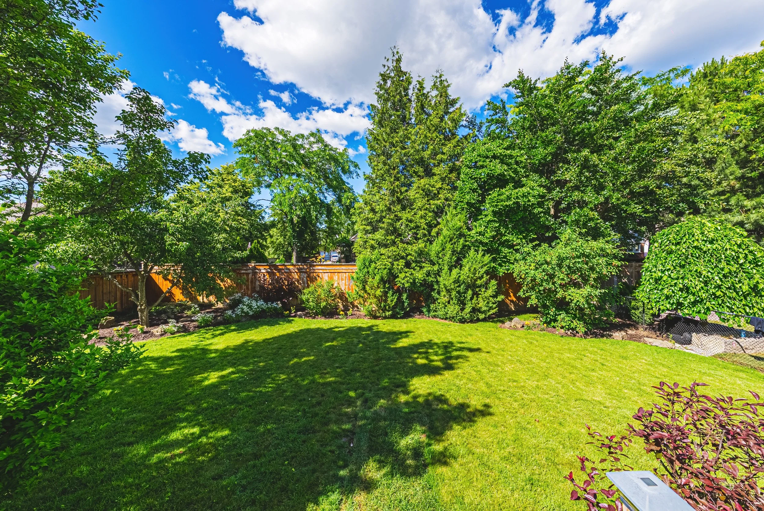 52 - 4153 Vermont Cres, Burlington.jpg