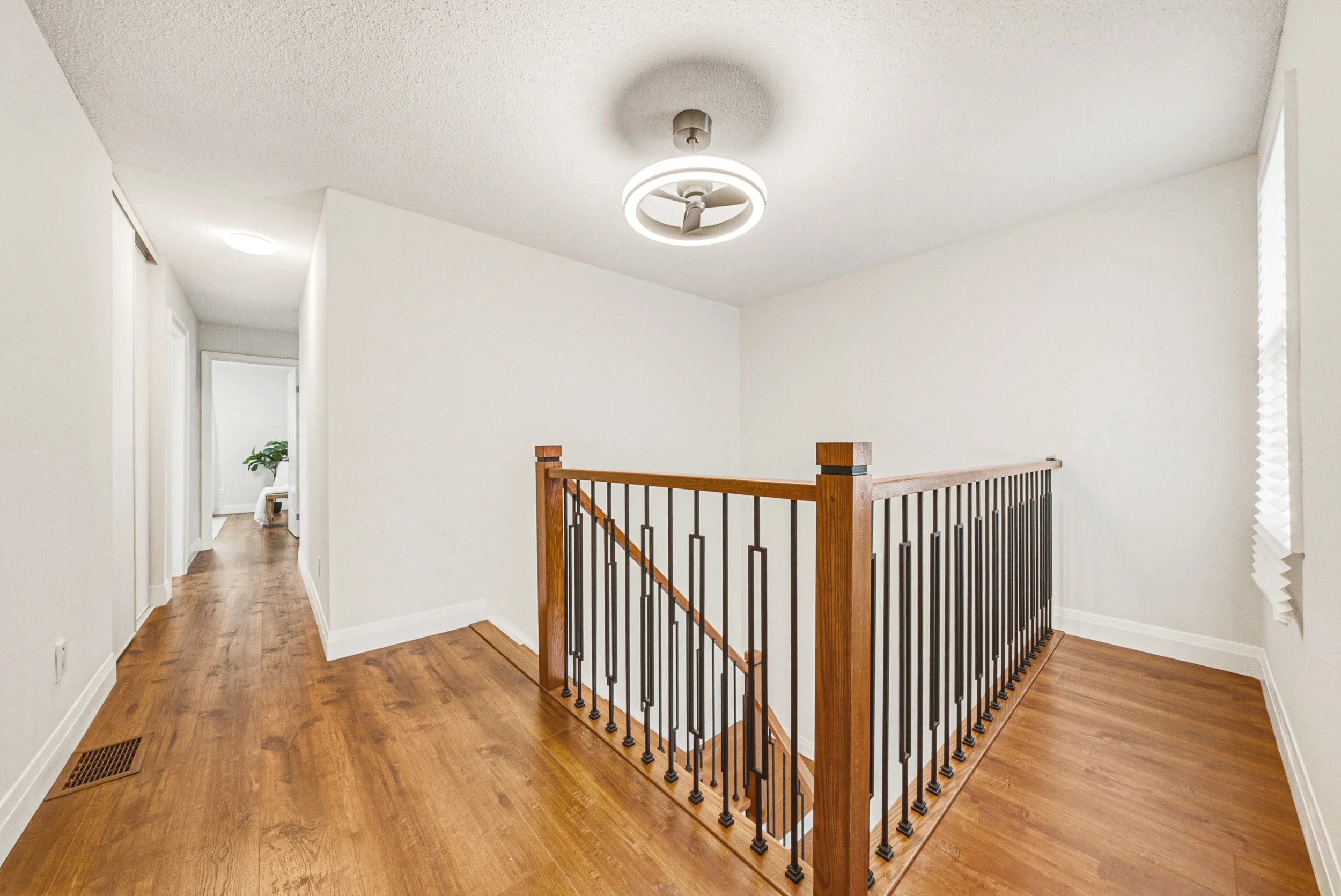 21 - 2188 Margot St, Oakville.jpg