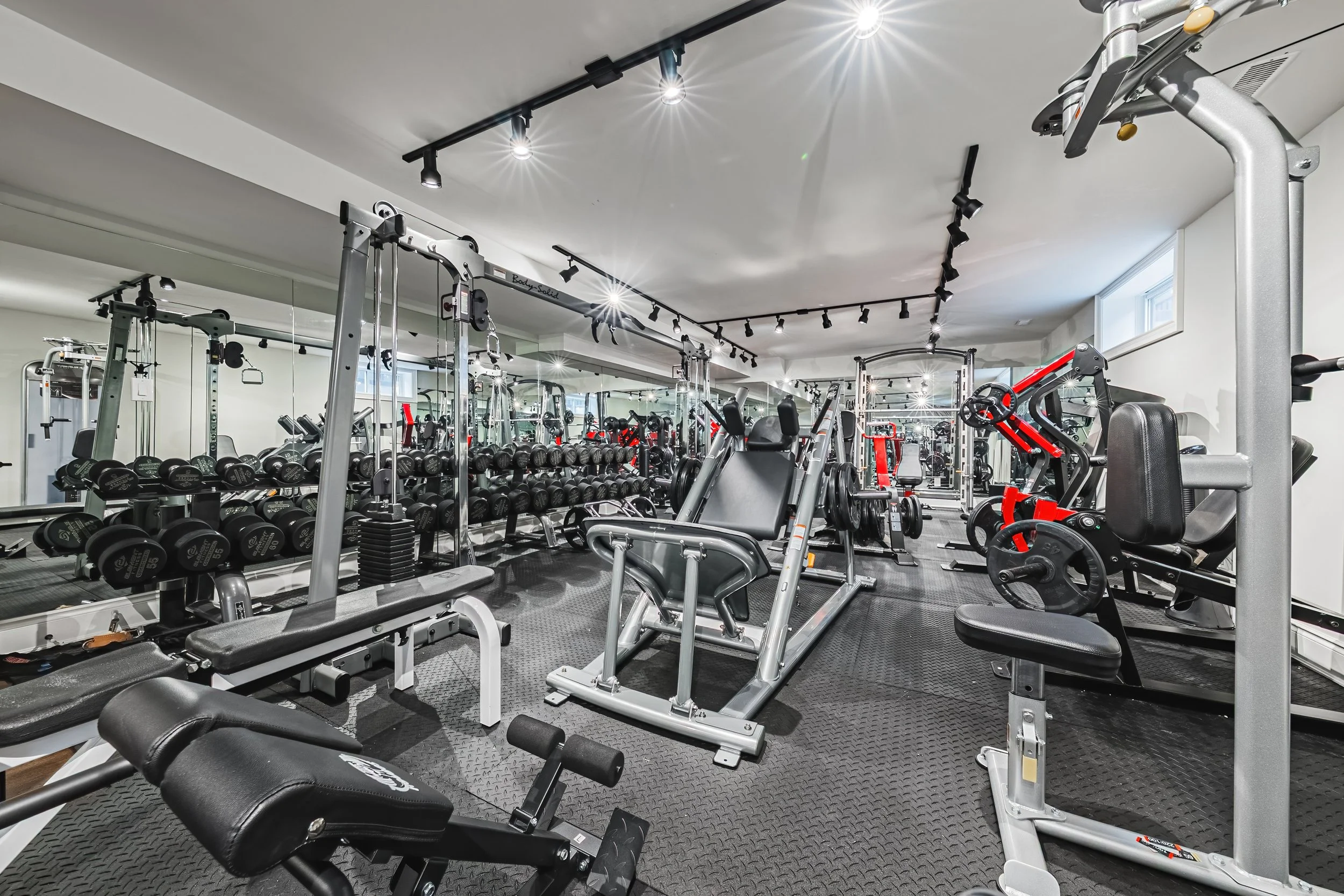 58 - 4369 Lakeshore Rd, Burlington.jpg