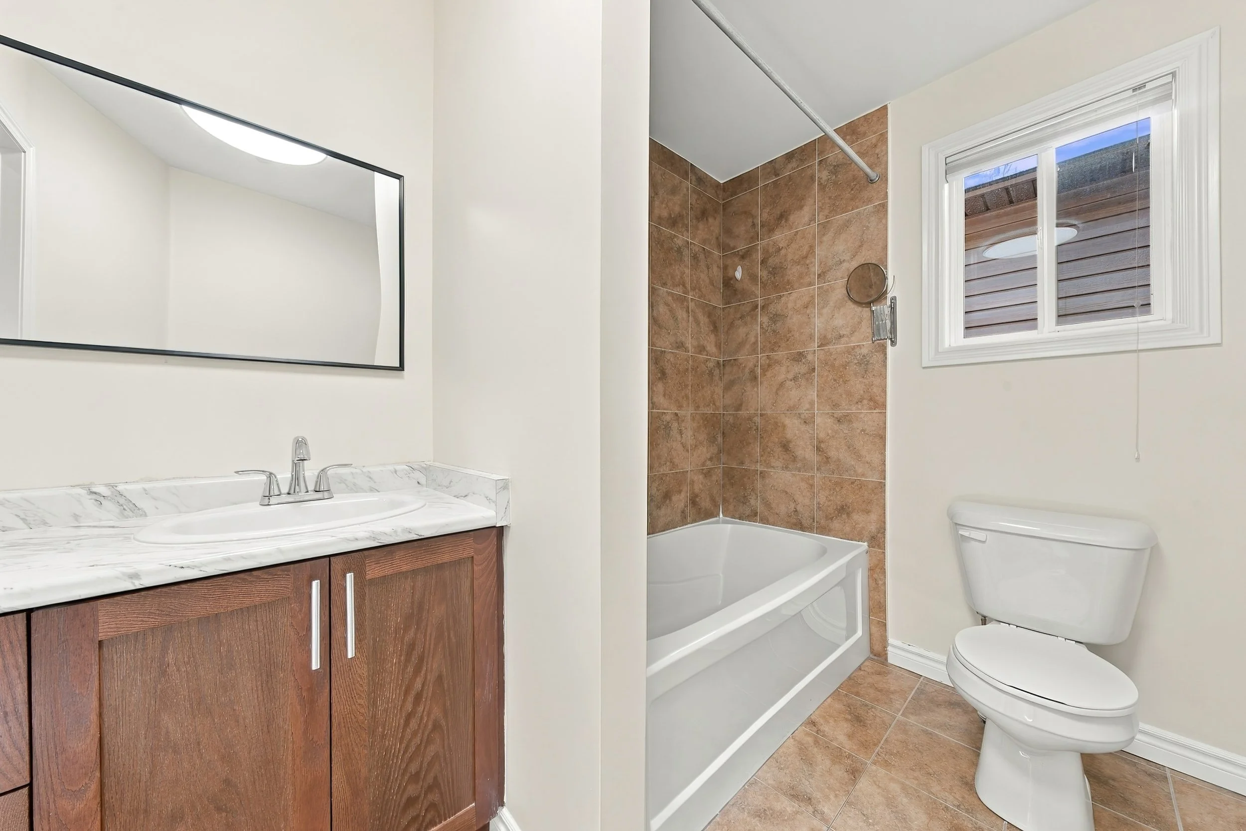 36-35 Thames Wy Hamilton.jpg